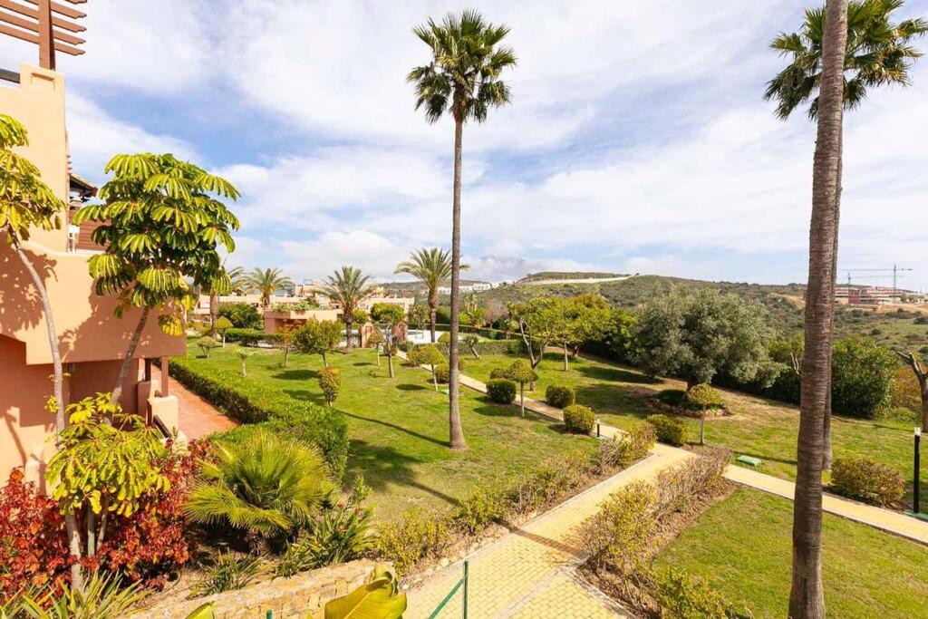 Casares Del Sol
