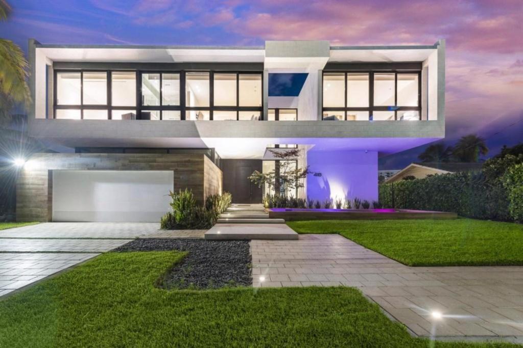 Villa Okasa Modern Marvel with Pool Jacuzzi Pool Table BBQ