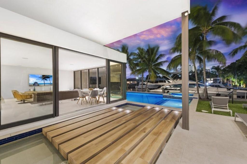 Villa Okasa Modern Marvel with Pool Jacuzzi Pool Table BBQ