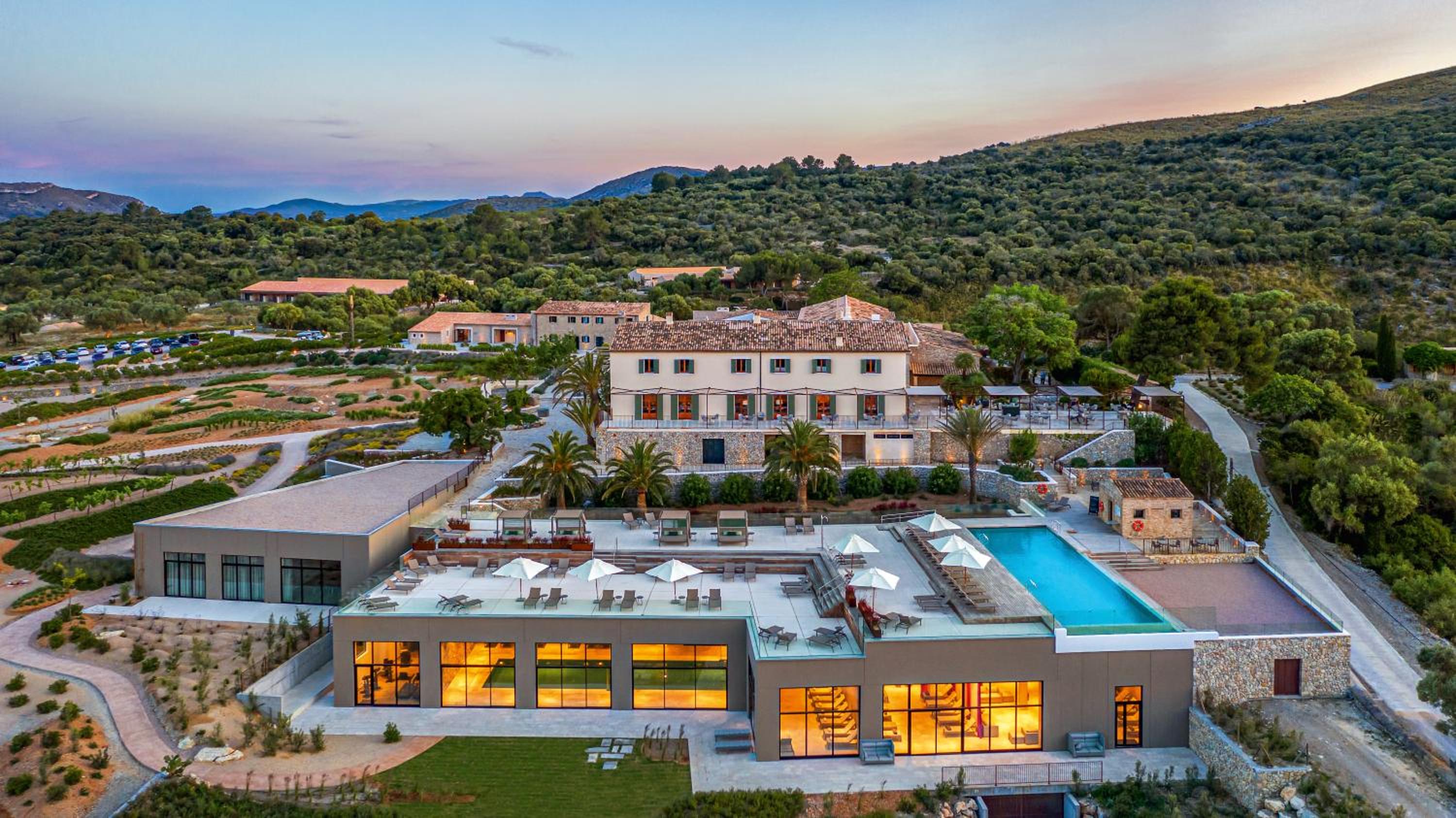Carrossa Hotel & Spa en Artá — building