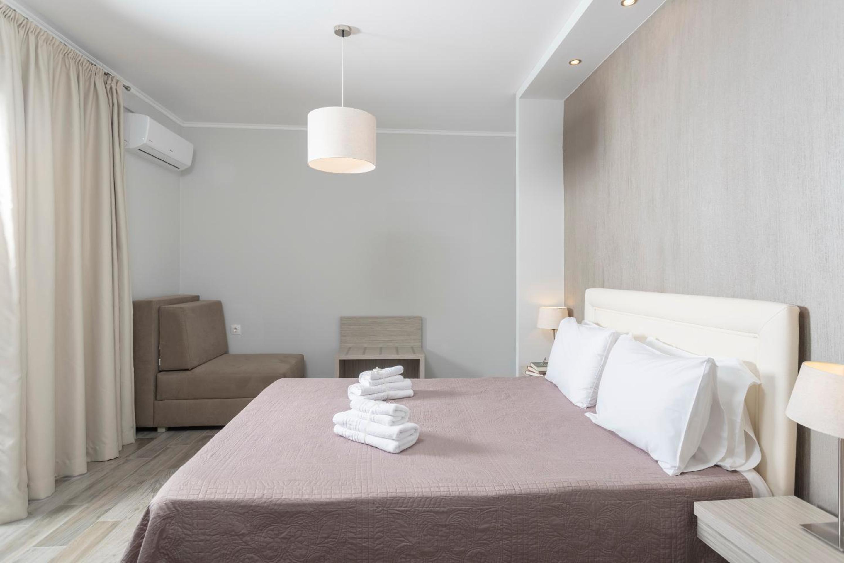 Sea View Apollo Apartments & Studios in Afytos