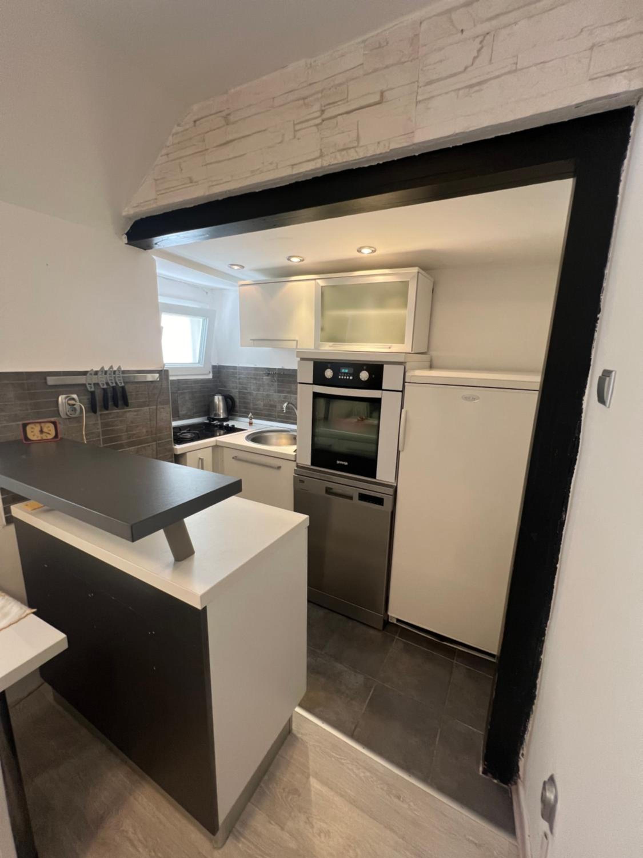 Babin sat en Split — kitchen