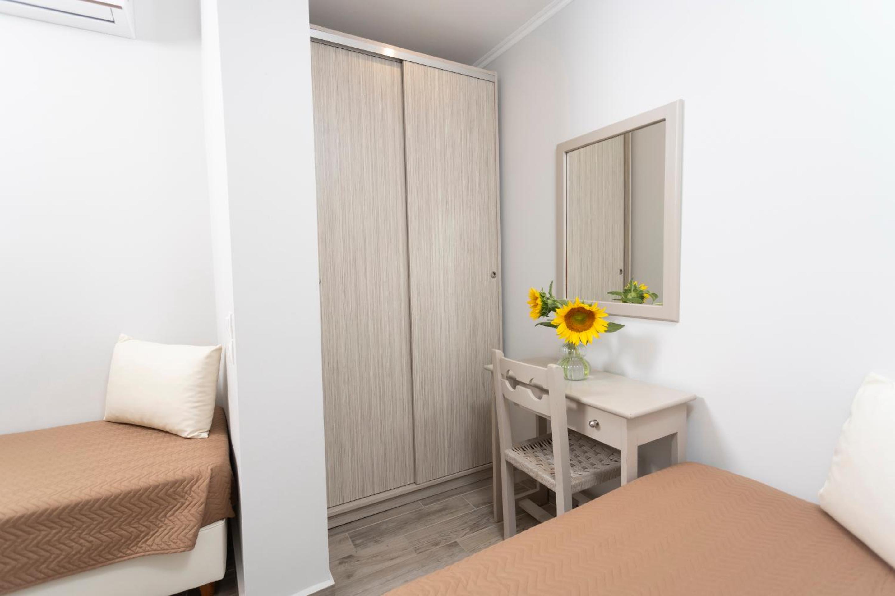 Sea View Apollo Apartments & Studios in Afytos