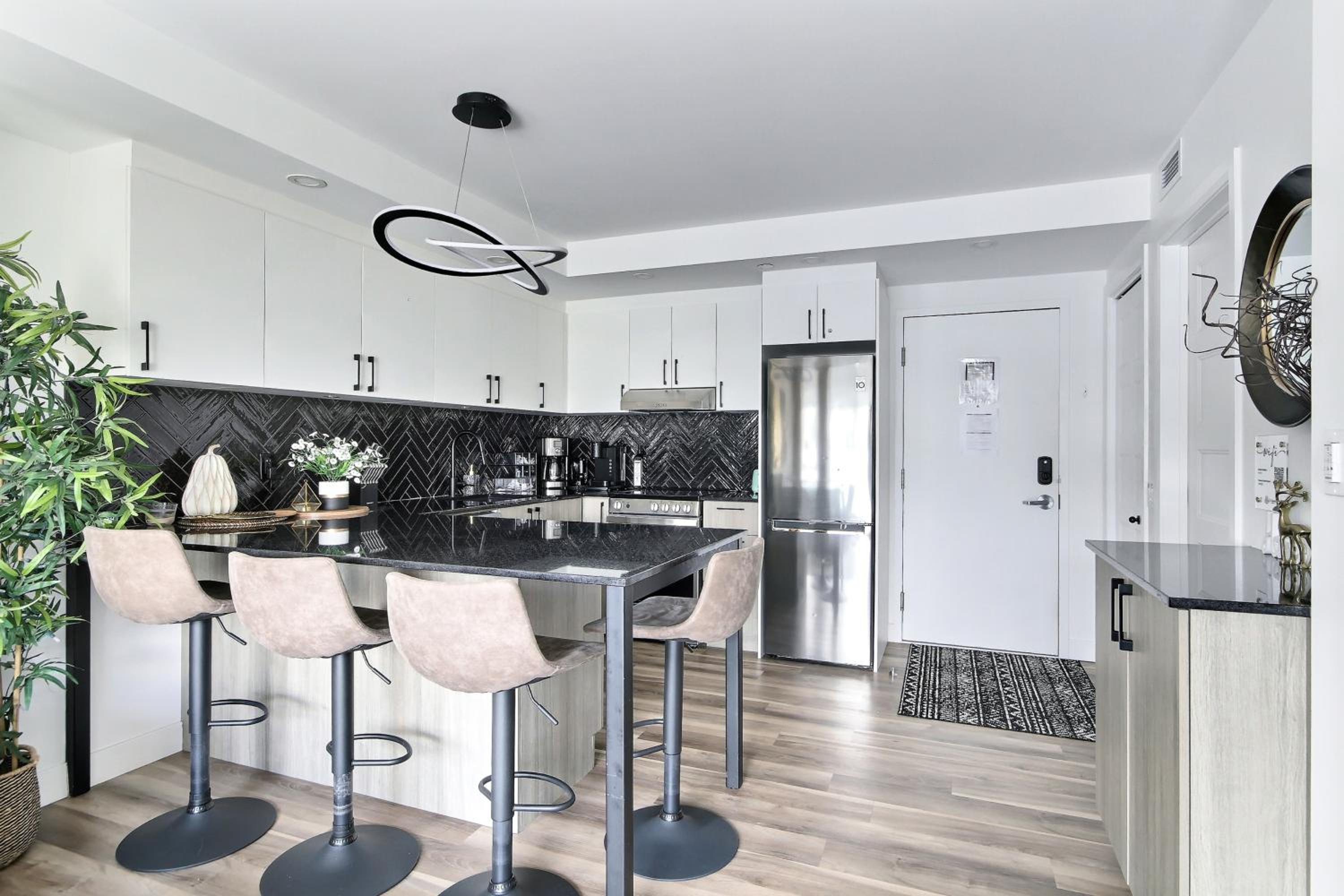Penthouse, near old city