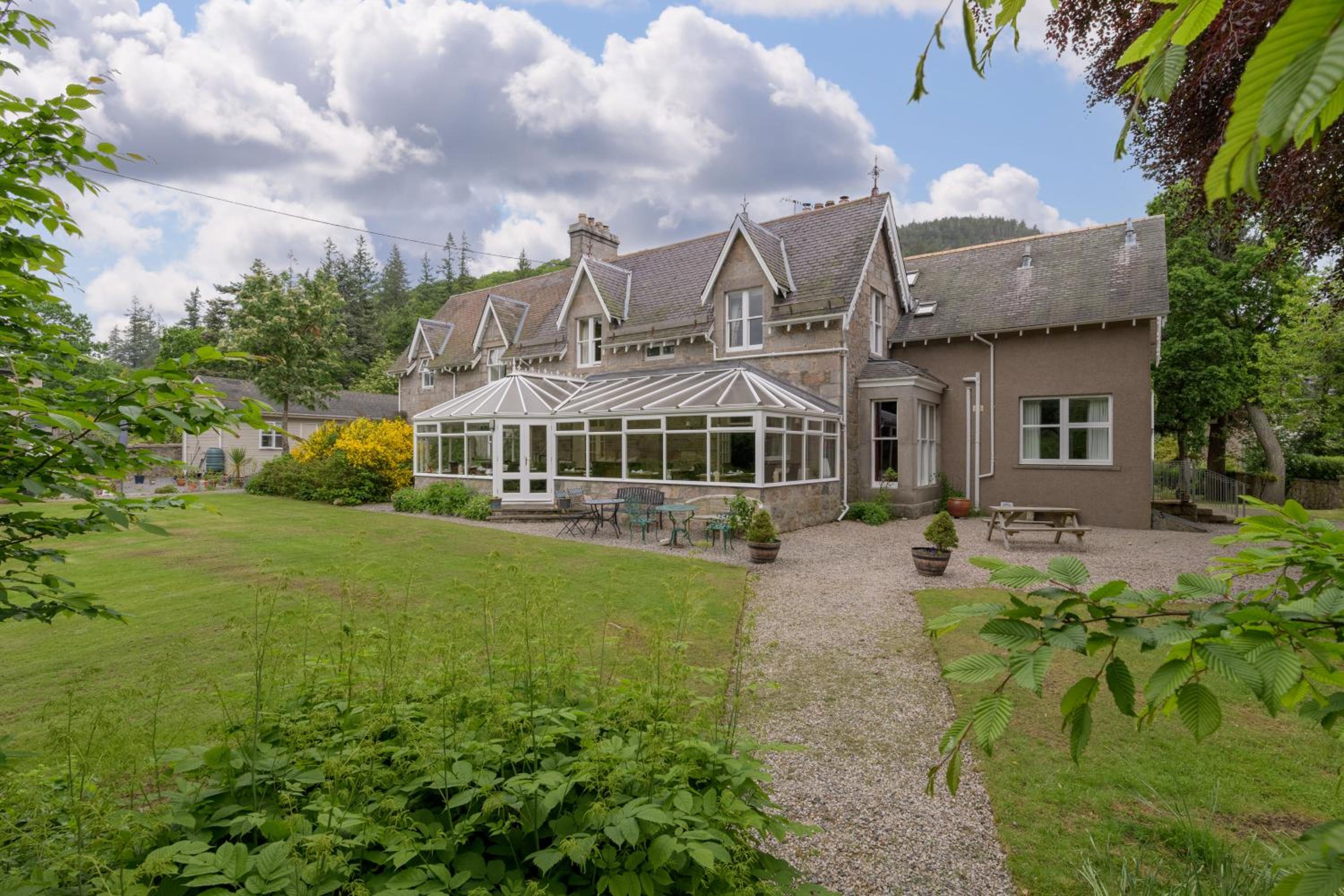 No 45, Ballater