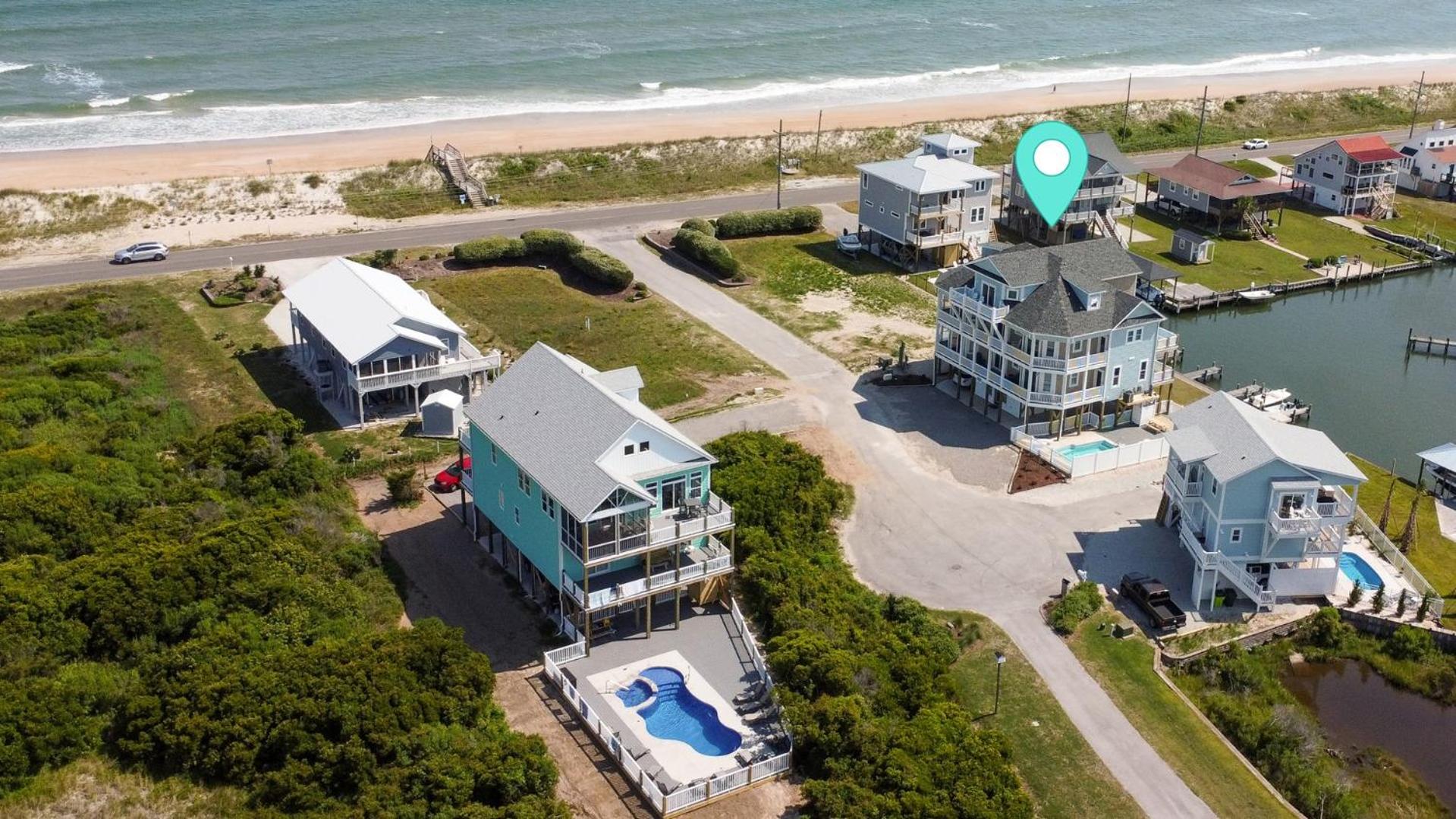Nautical Pointe