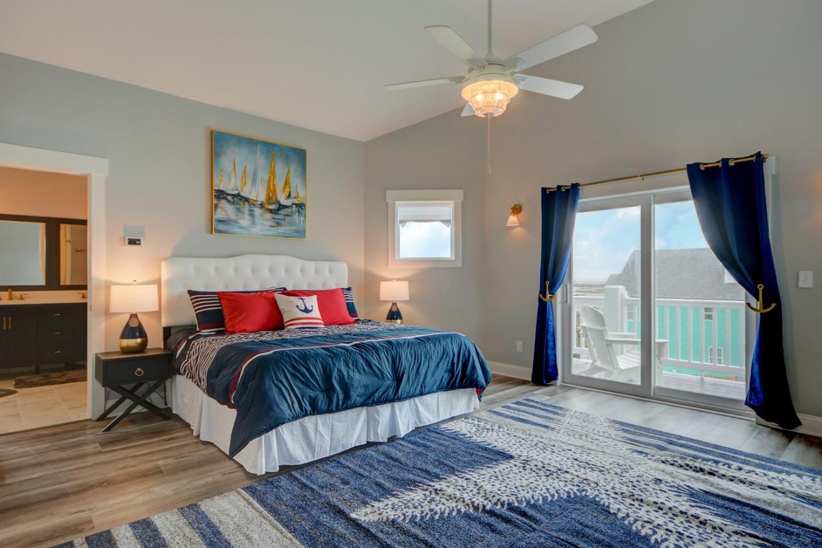 Nautical Pointe
