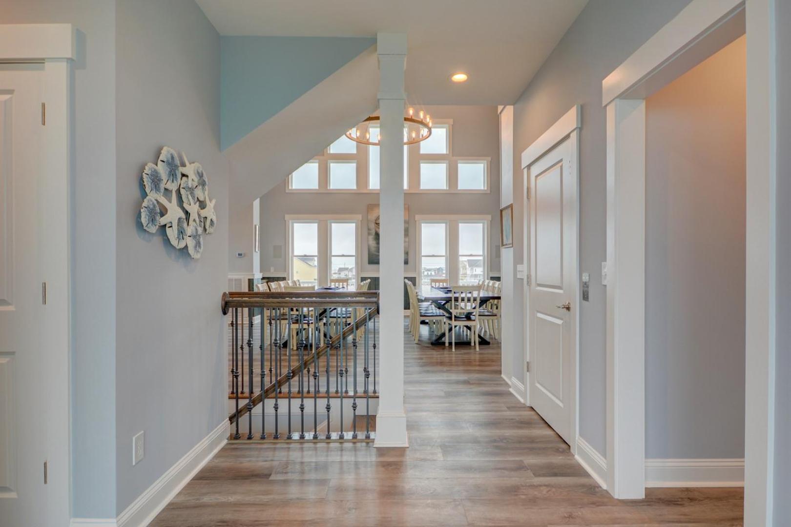 Nautical Pointe