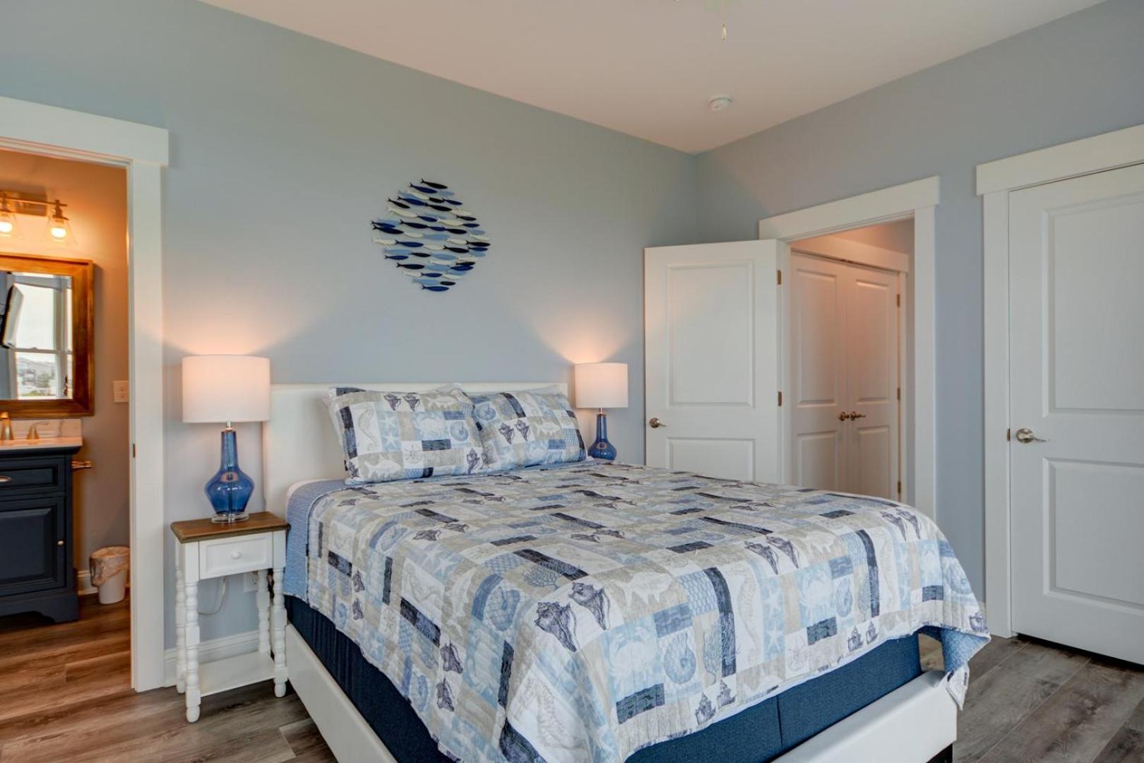 Nautical Pointe
