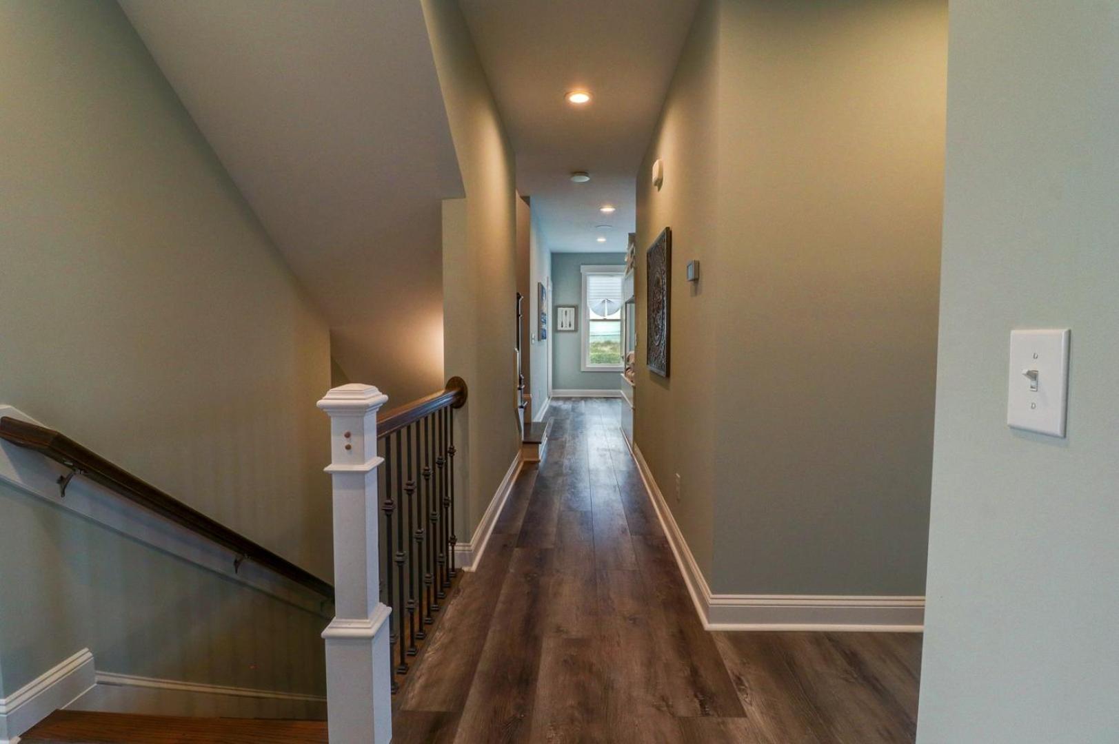 Nautical Pointe