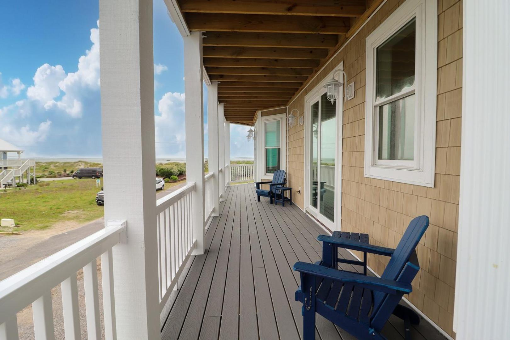 Nautical Pointe