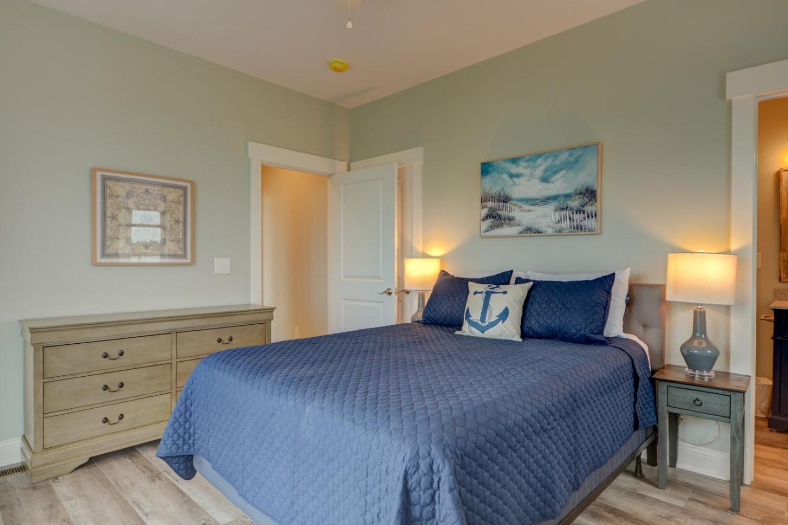 Nautical Pointe