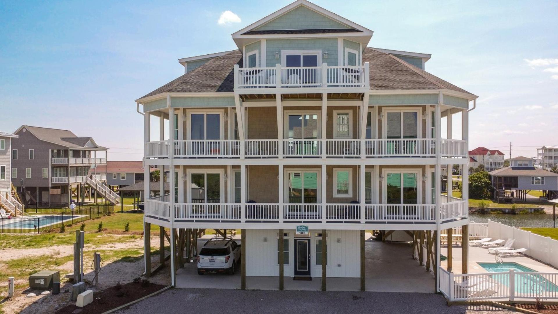 Nautical Pointe