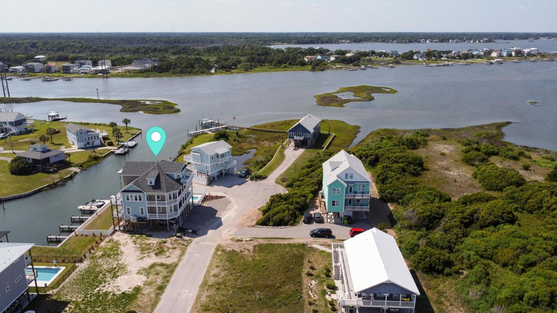 Nautical Pointe