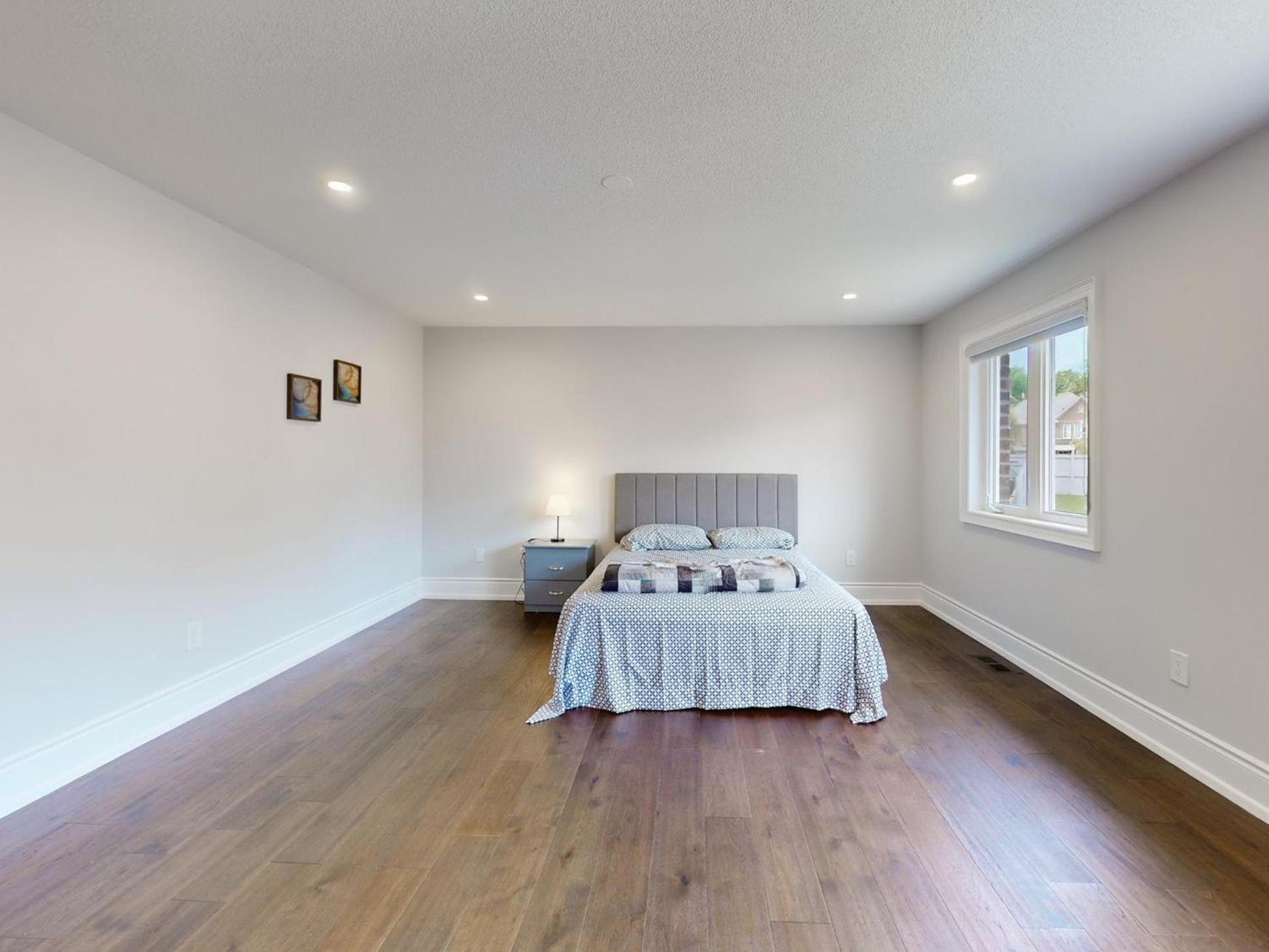 Custom & Luxurious Residence