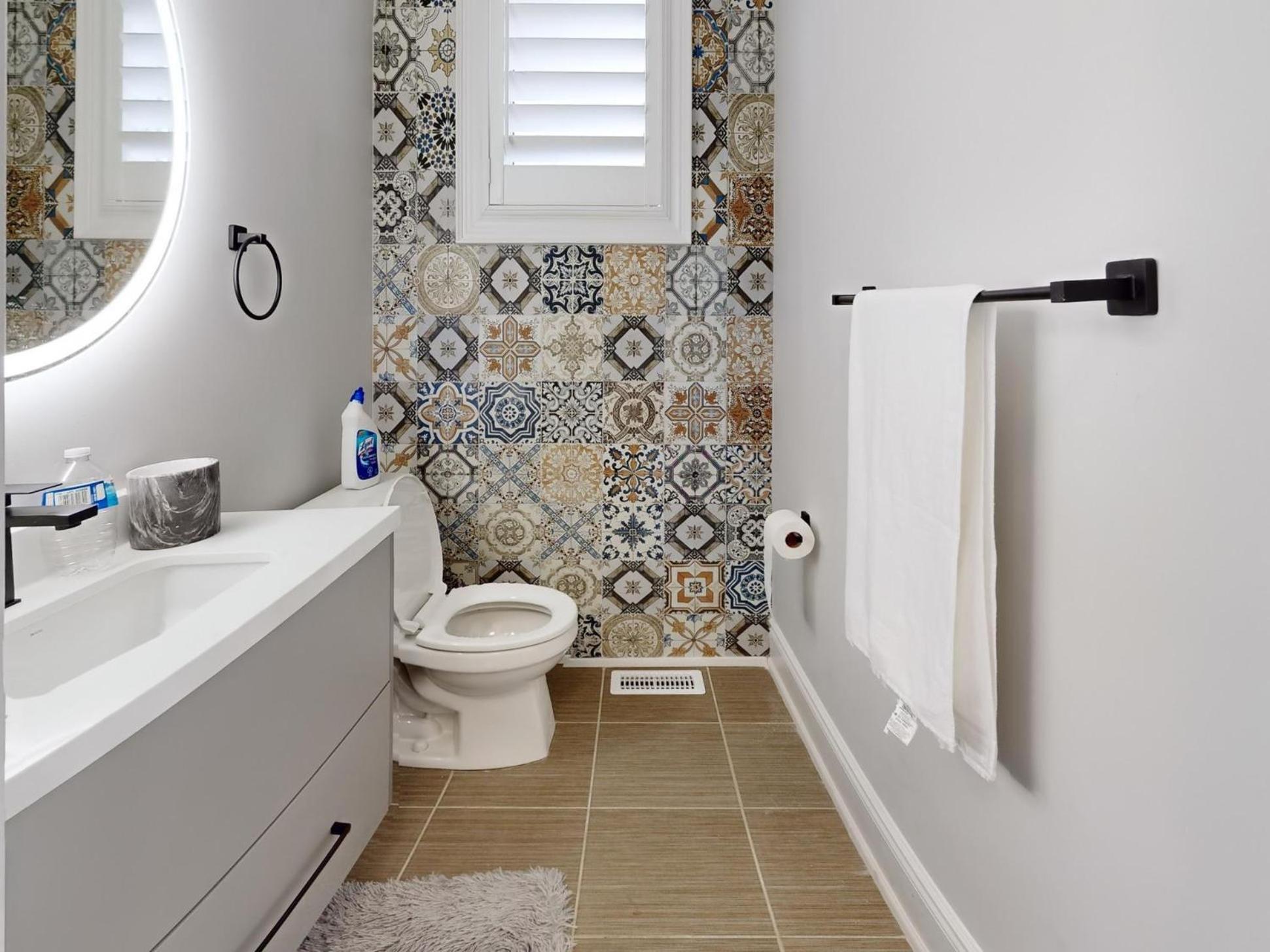Custom & Luxurious Residence