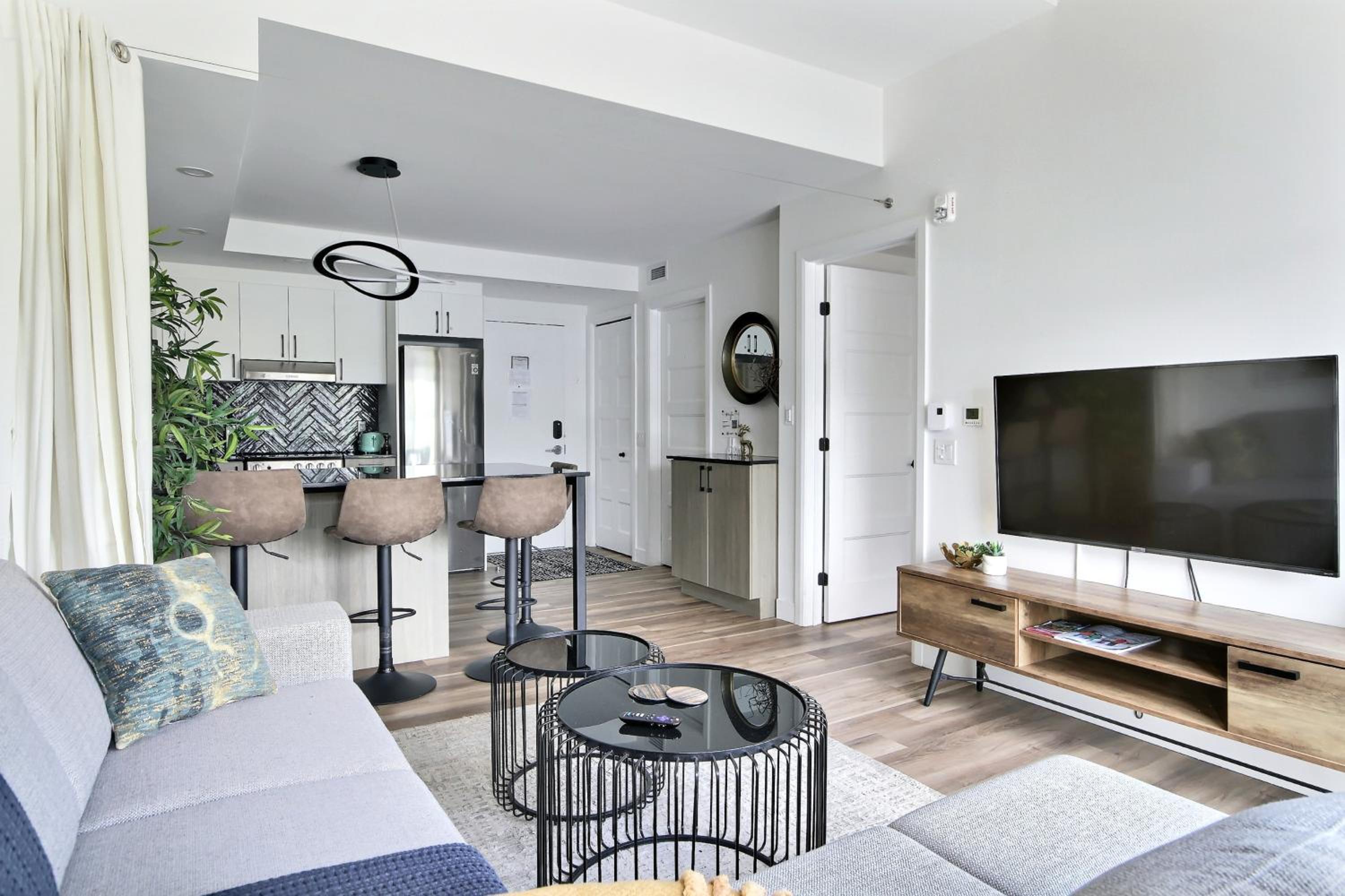 Penthouse, near old city