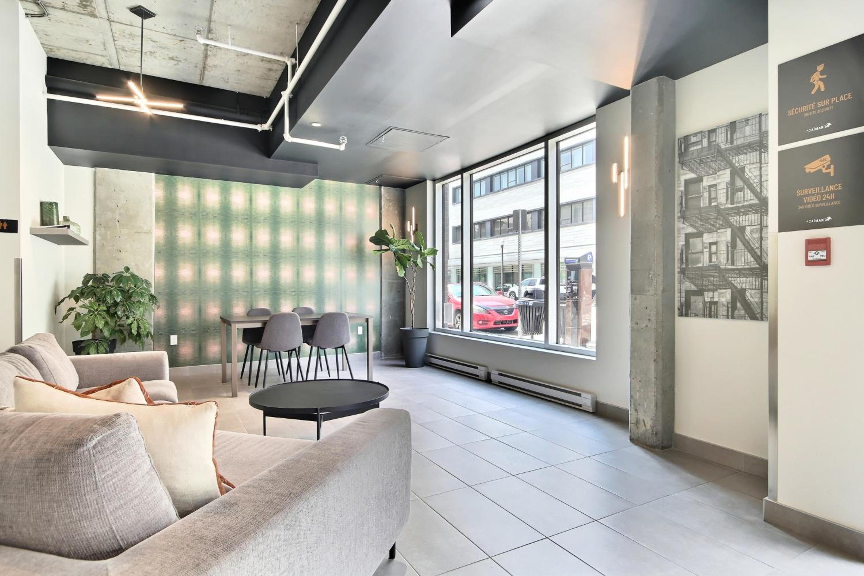 Penthouse, near old city