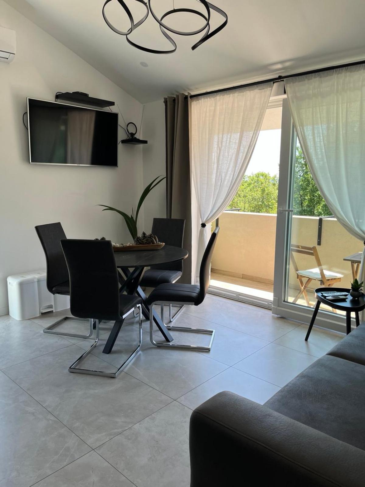 Apartman Hana 1
