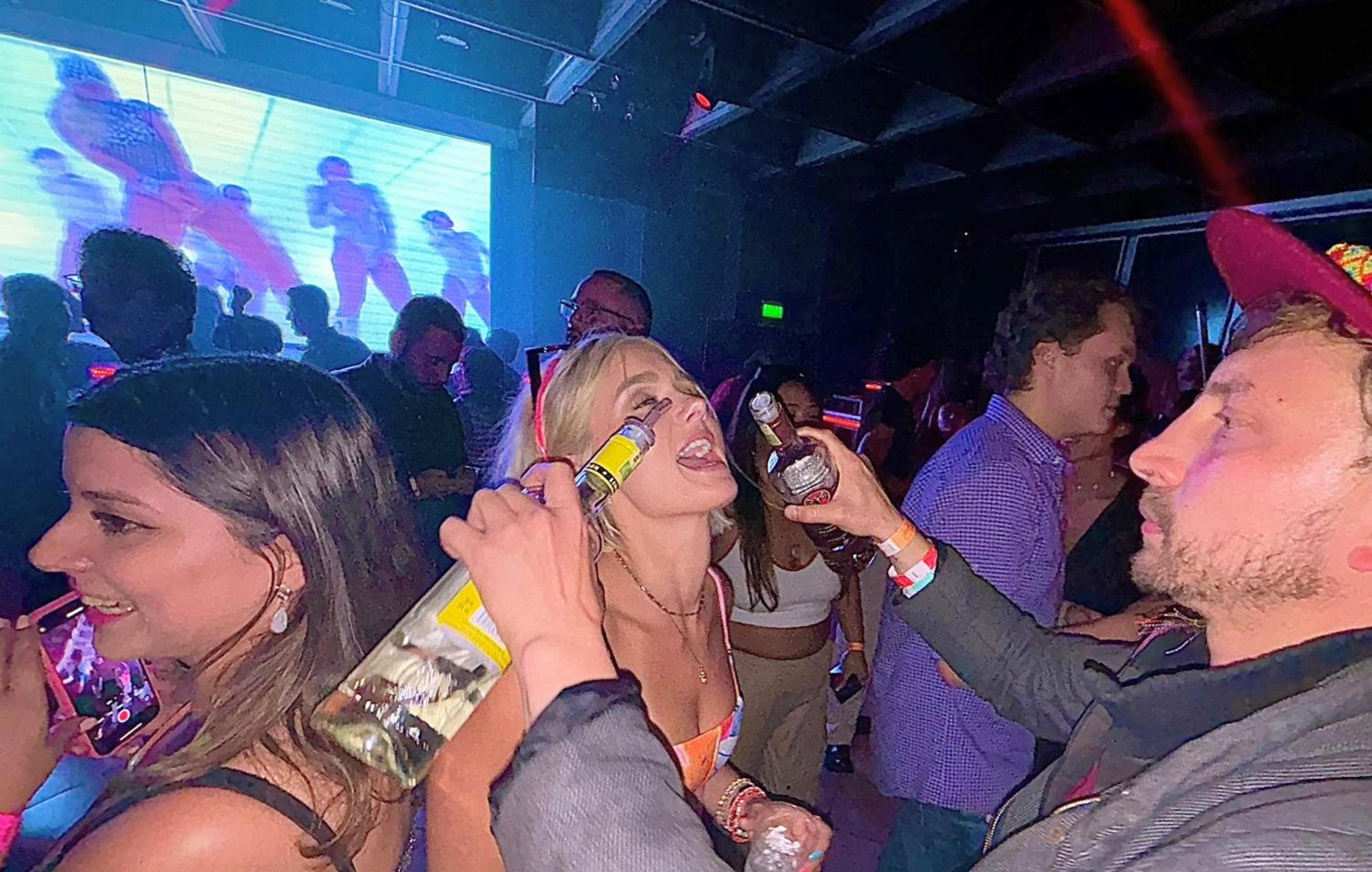 The HiPinto Social Experience, Friends, Pub crawls, Dancing classes, Disco-trucks, Drinking games, Family dinners, Rooftop bars, Nightclubs, Vodka, cocktai