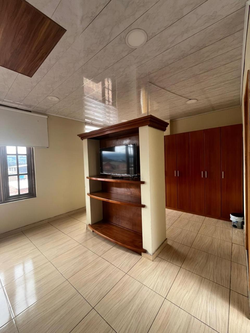 HOTEL BS