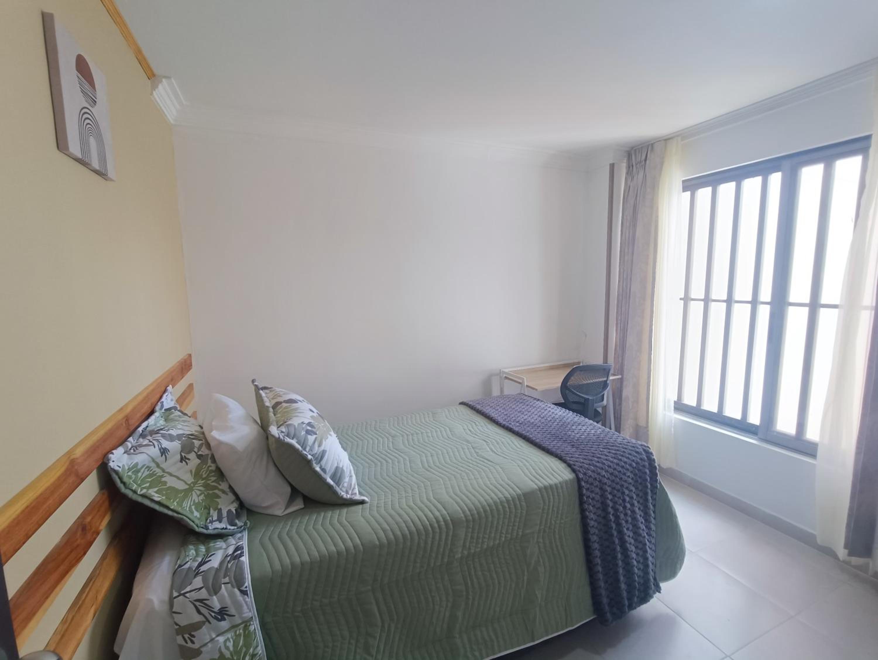 Moderno aptartamento, terraza con Jacuzzi privado