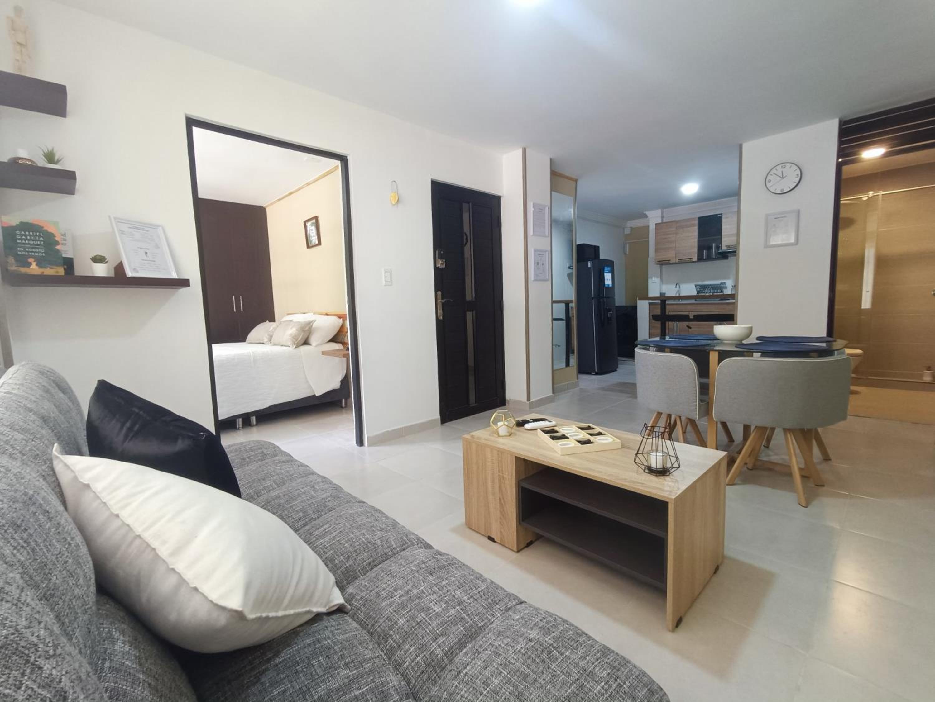 Moderno aptartamento, terraza con Jacuzzi privado