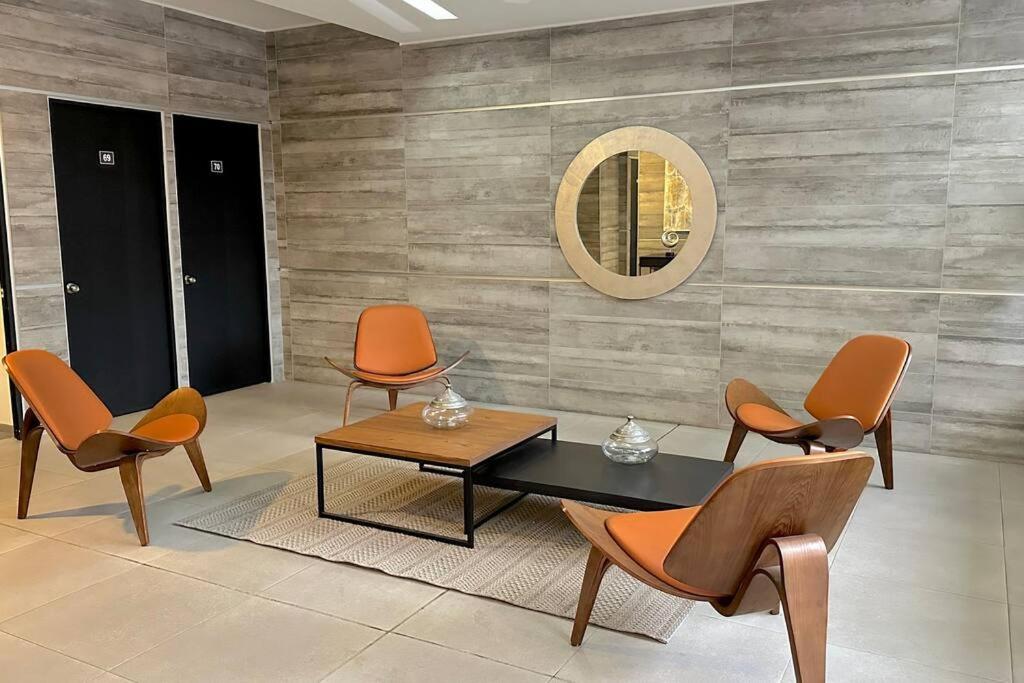 Depto céntrico con decoración moderna y elegante cercano al metro Matta