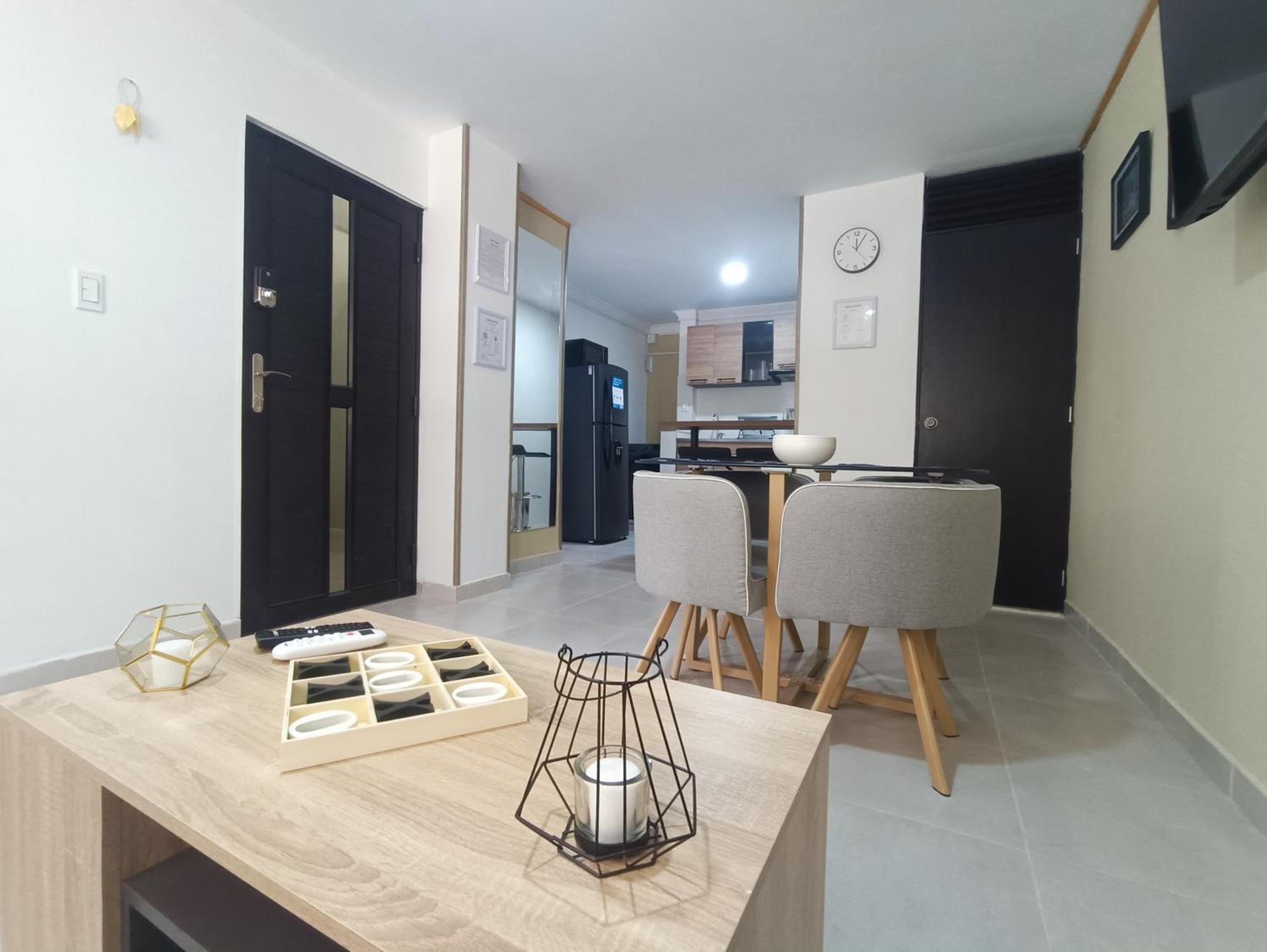 Moderno aptartamento, terraza con Jacuzzi privado