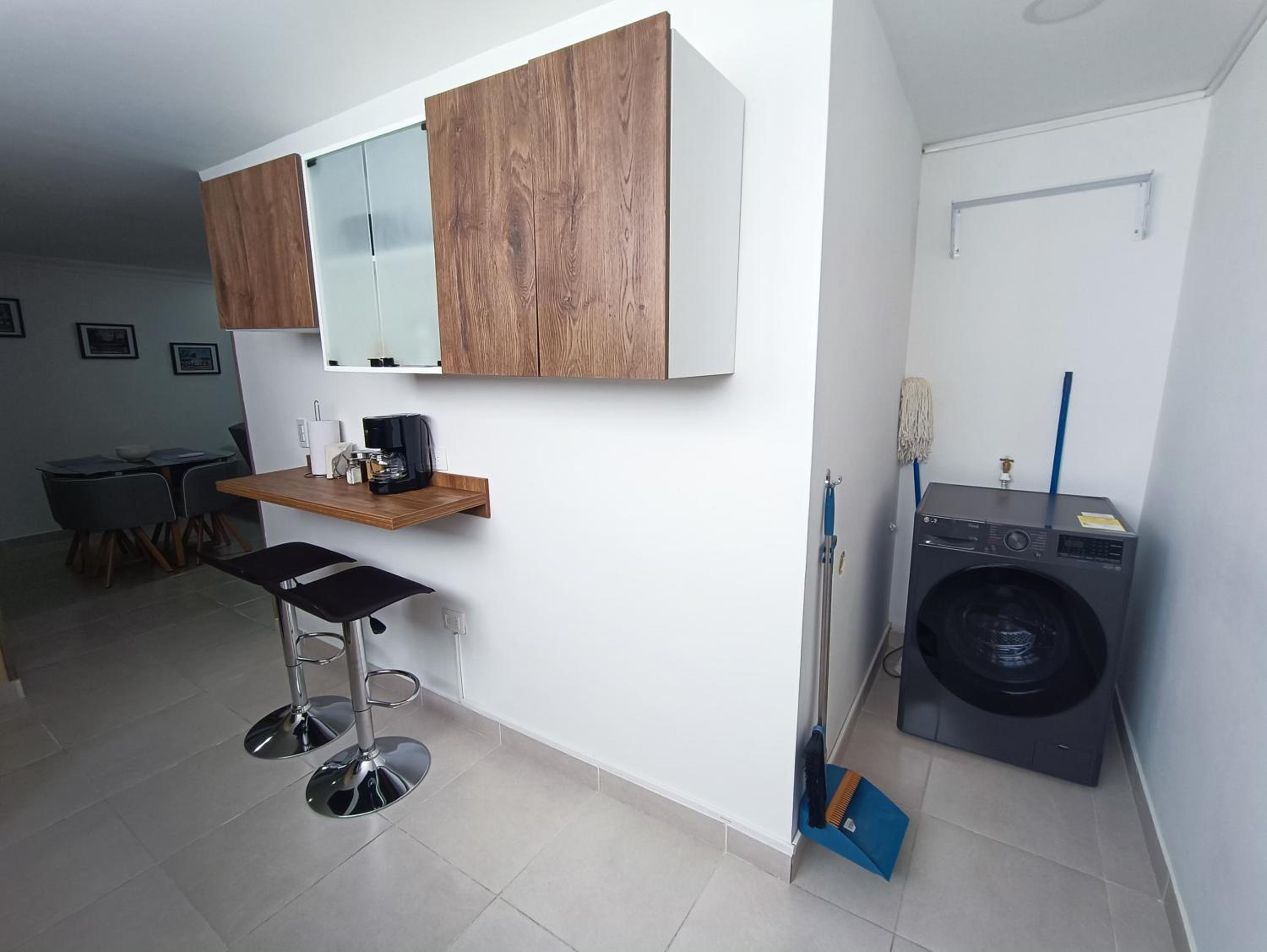 Moderno aptartamento, terraza con Jacuzzi privado