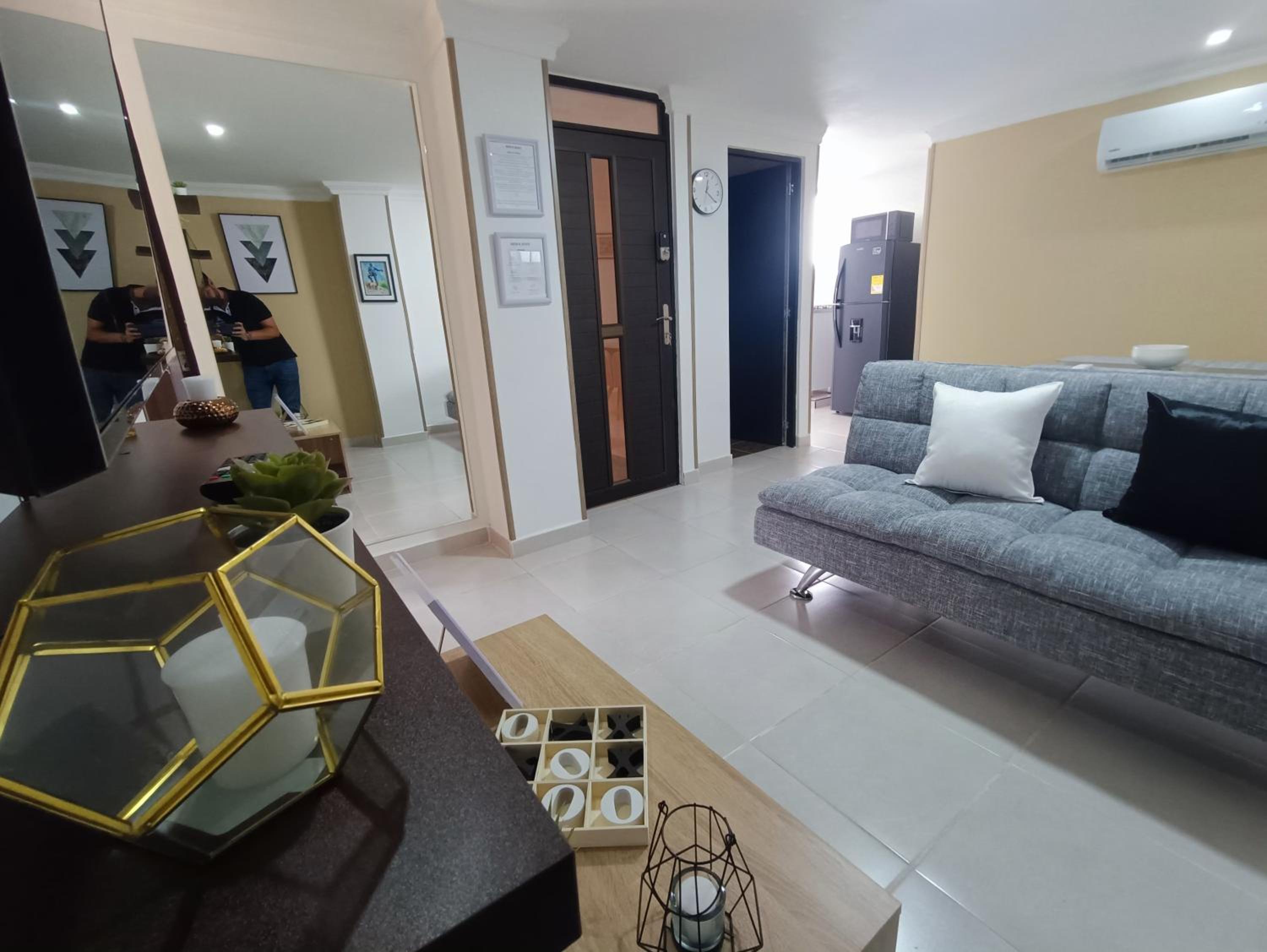 Moderno aptartamento, terraza con Jacuzzi privado