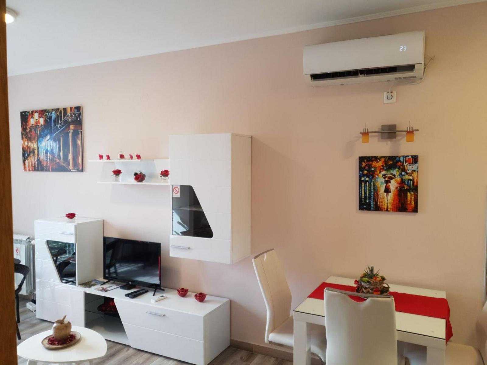 Apartment Rea view 3