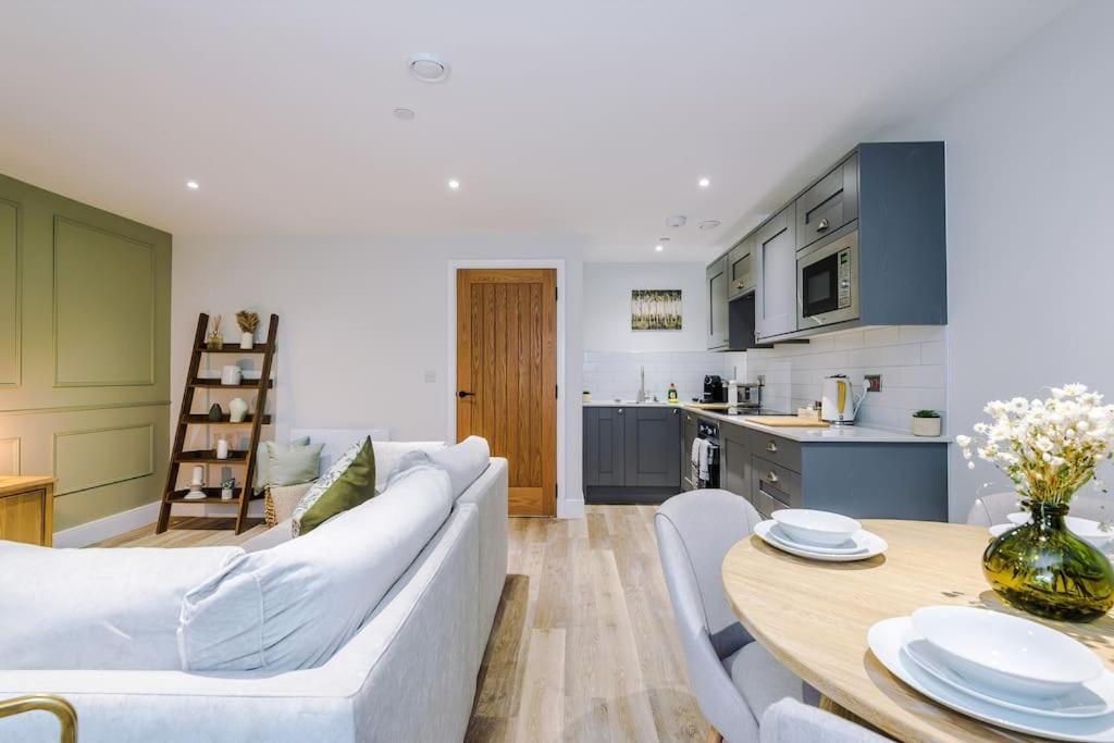 Rock Mill - The Penthouse Suite view 2