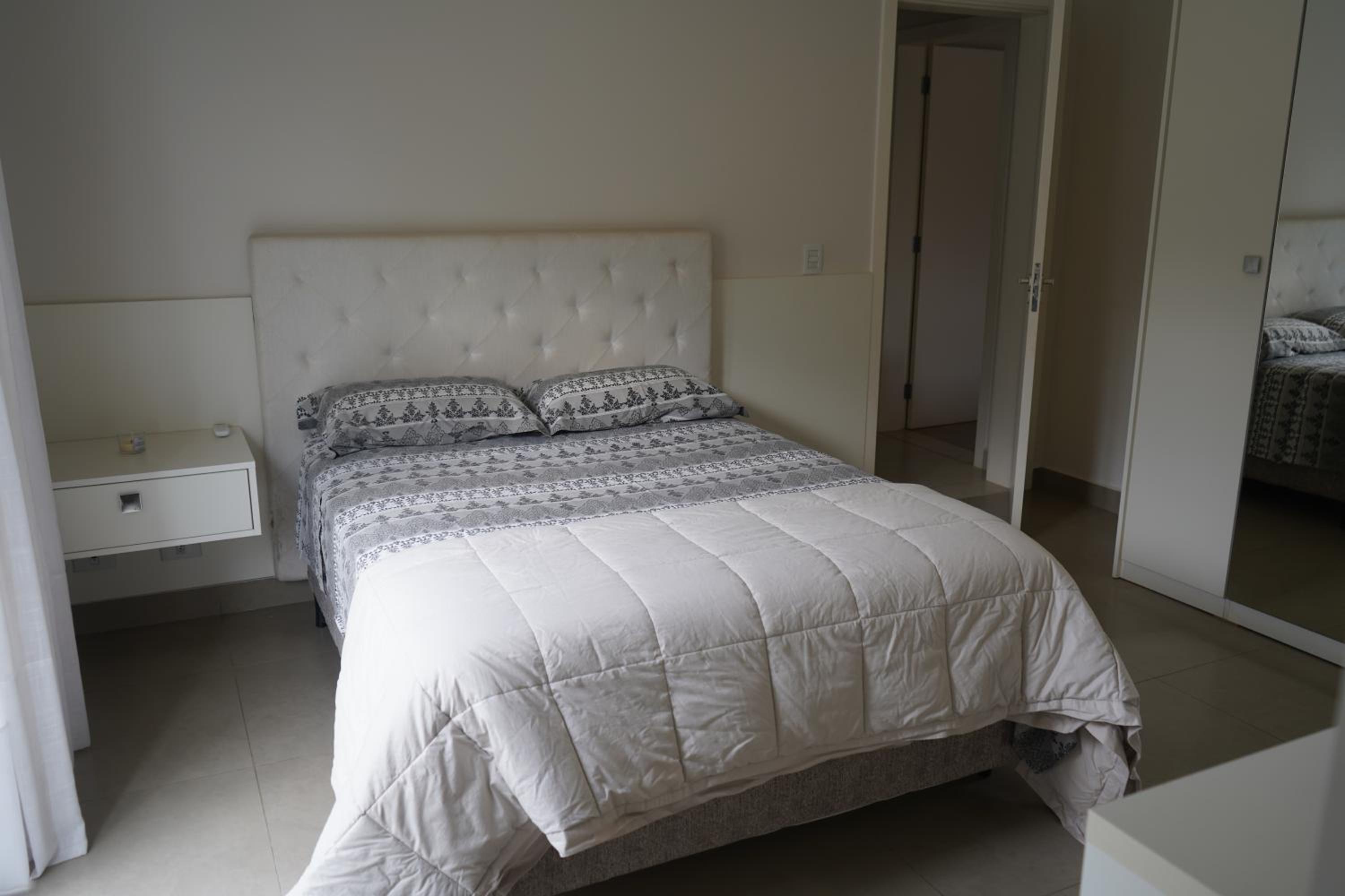 House in stud farm Community in Itu with Lake Casa em Condominio Haras em Itu com Lago