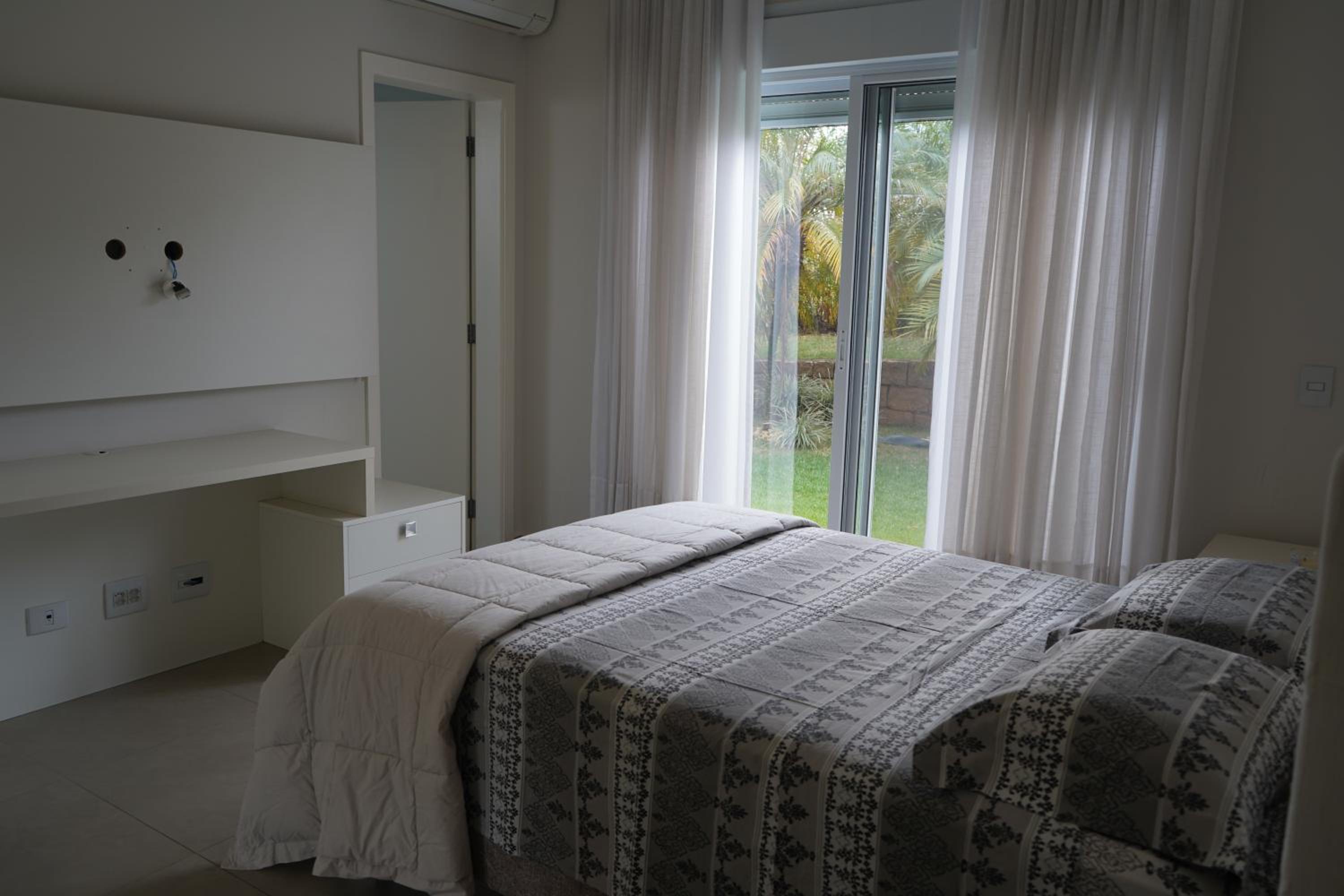 House in stud farm Community in Itu with Lake Casa em Condominio Haras em Itu com Lago