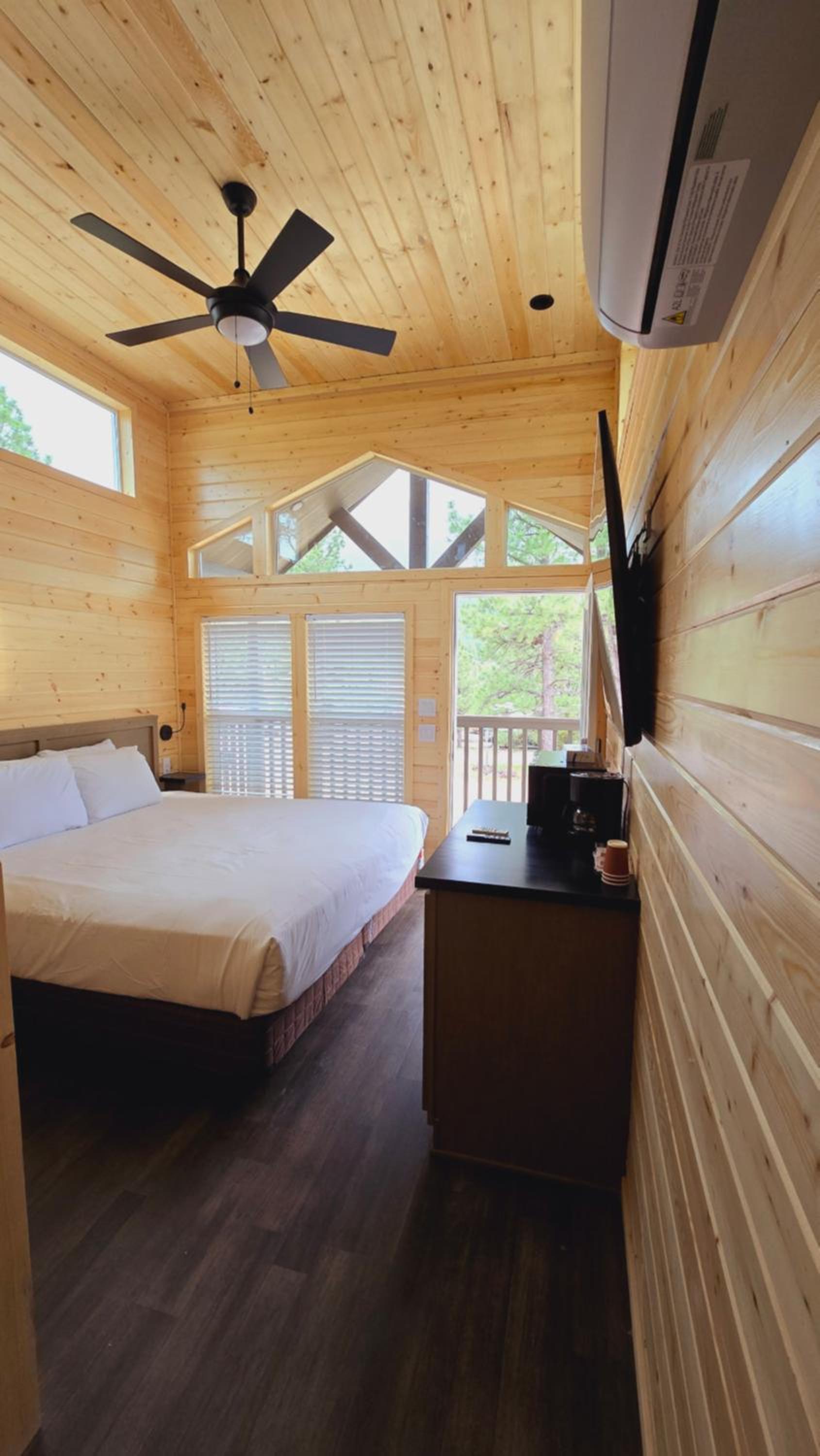 Cabins with a Mountain view 5A view 5