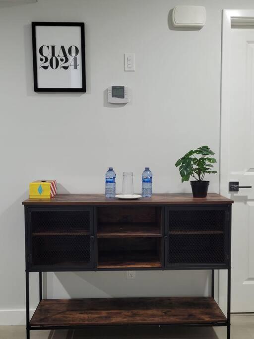Beautiful Comfy Guest Suite in West EDM