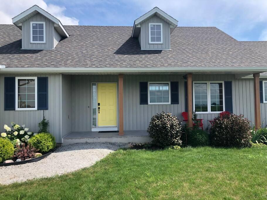 Merlin Home With Amazing Lake Erie Views