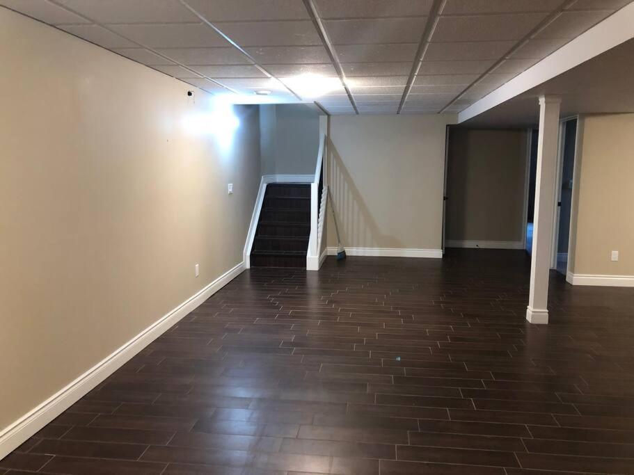 Merlin Home With Amazing Lake Erie Views