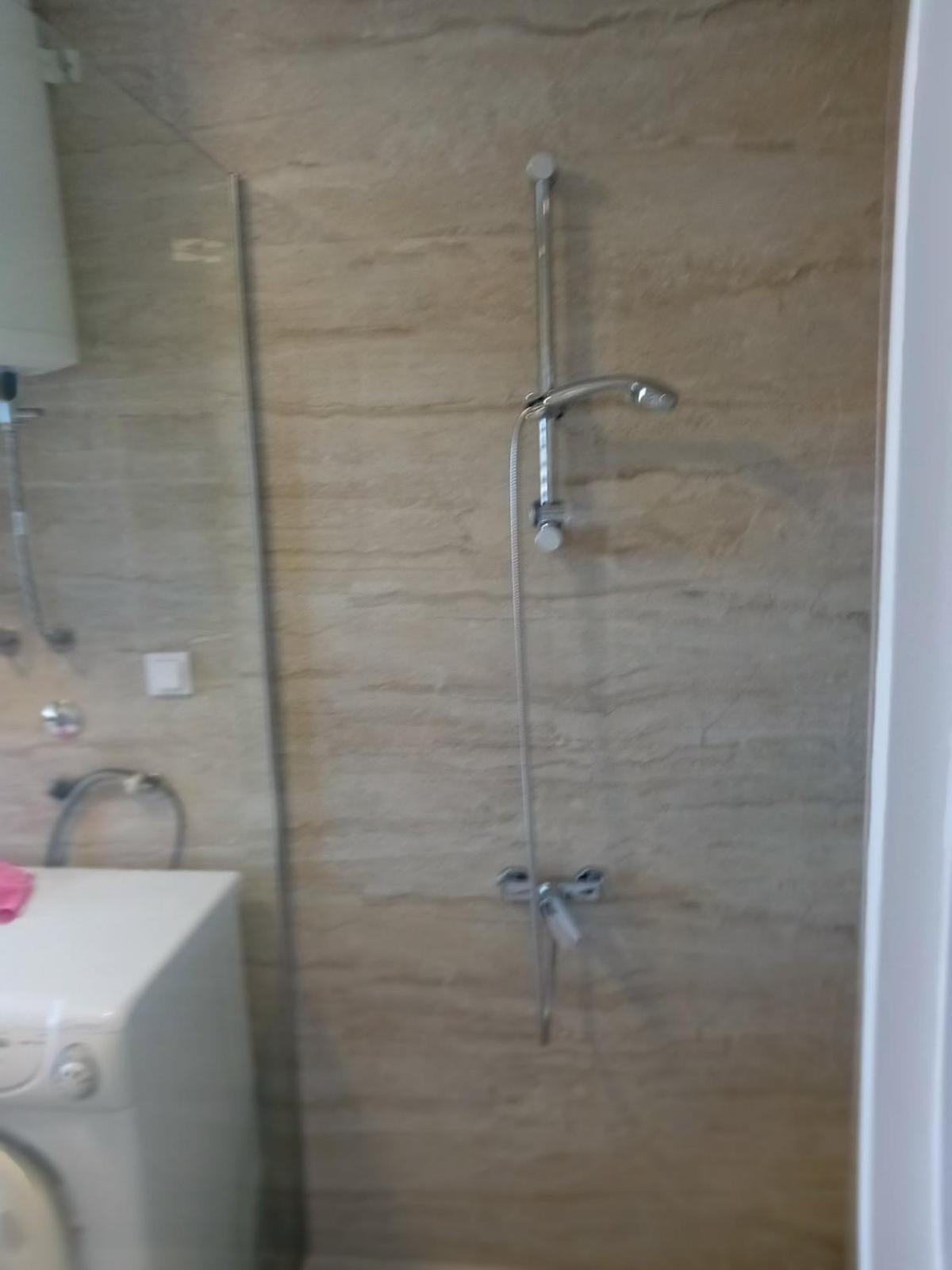 Apartman kanli kula
