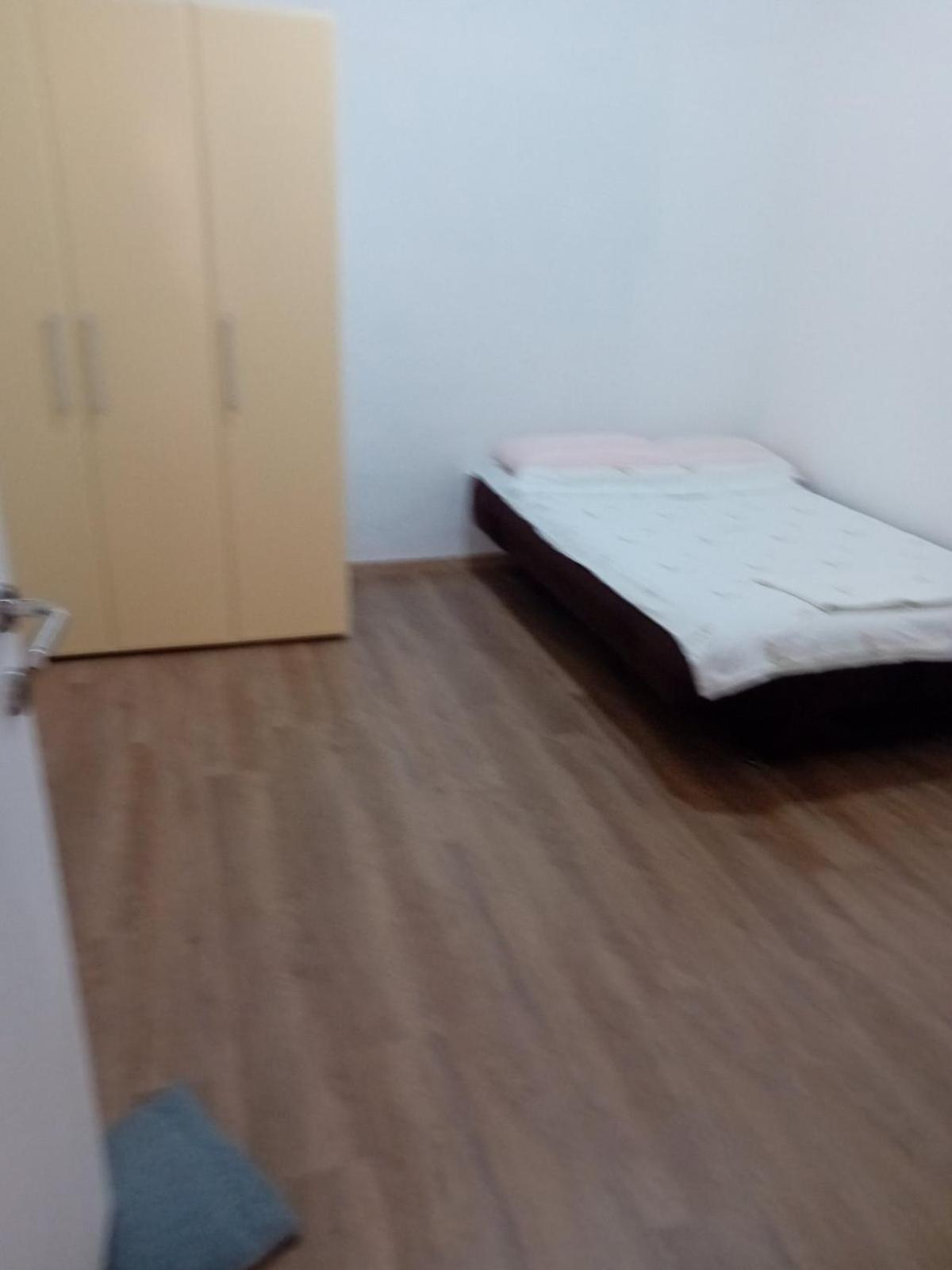 Apartman kanli kula