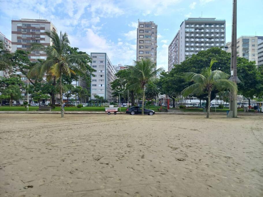 APTO na avenida da praia no Gonzaga