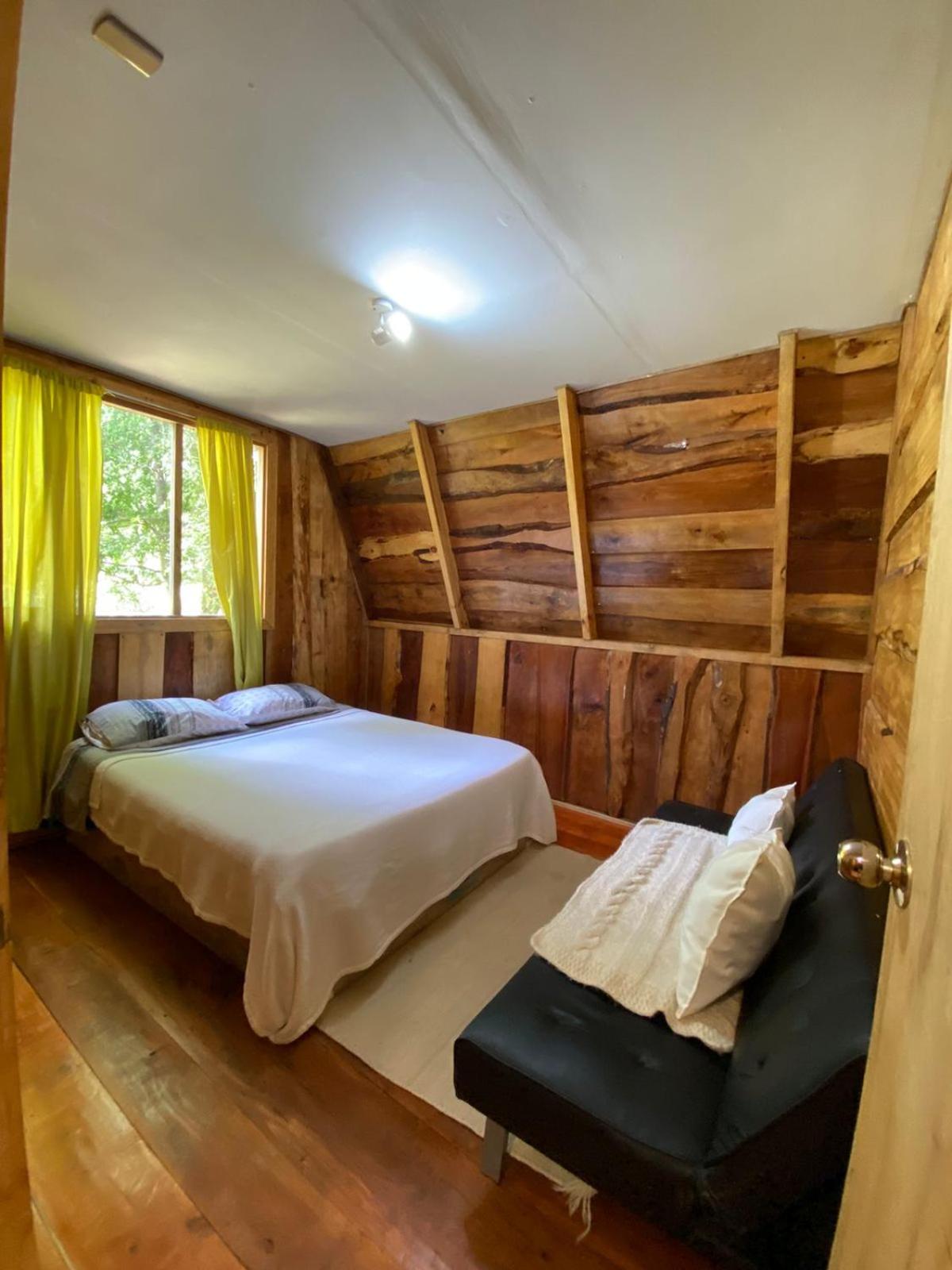 Lodge Adkintue