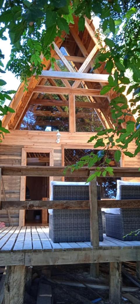Lodge Adkintue