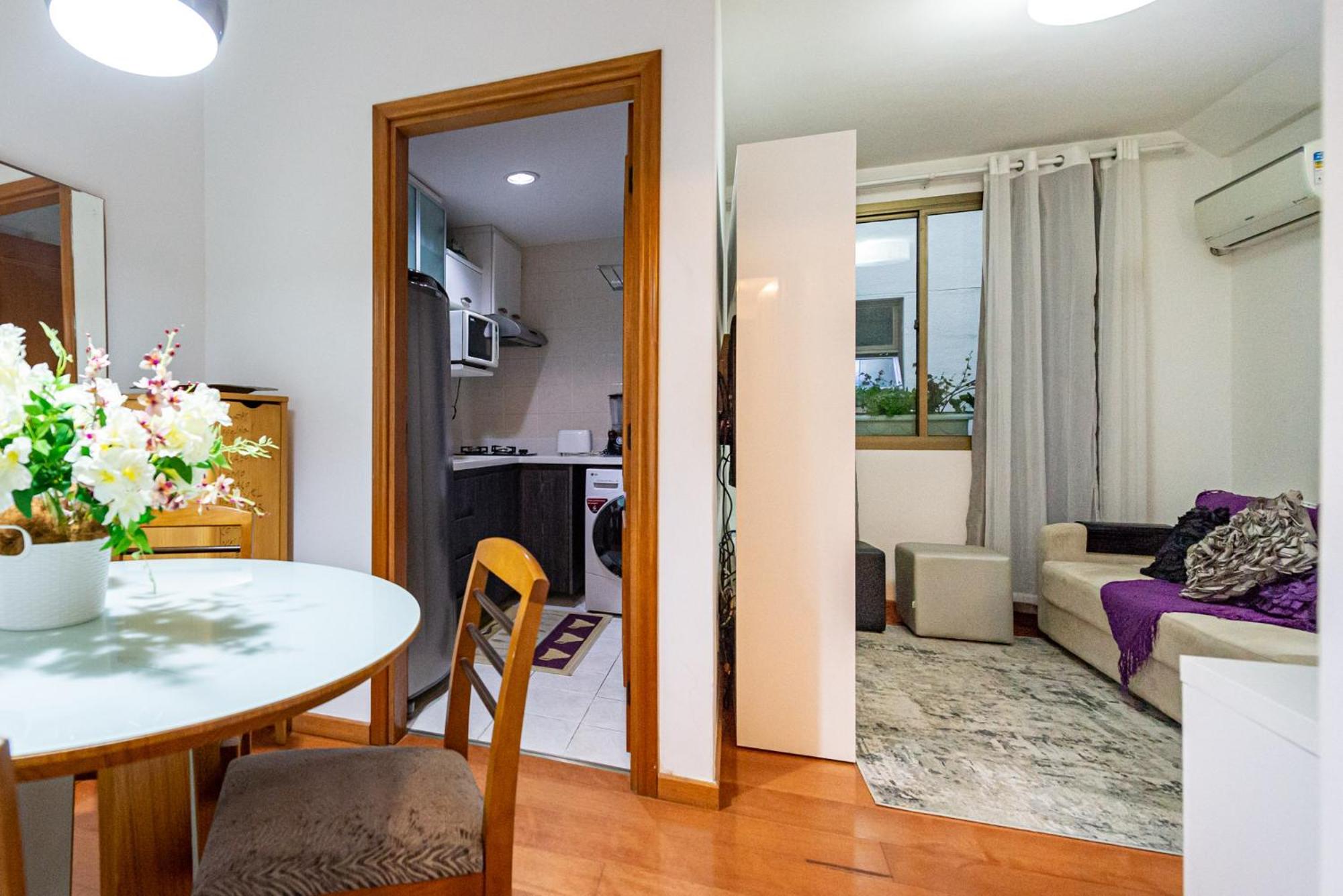 Elegant apt Ipanema by the Beach