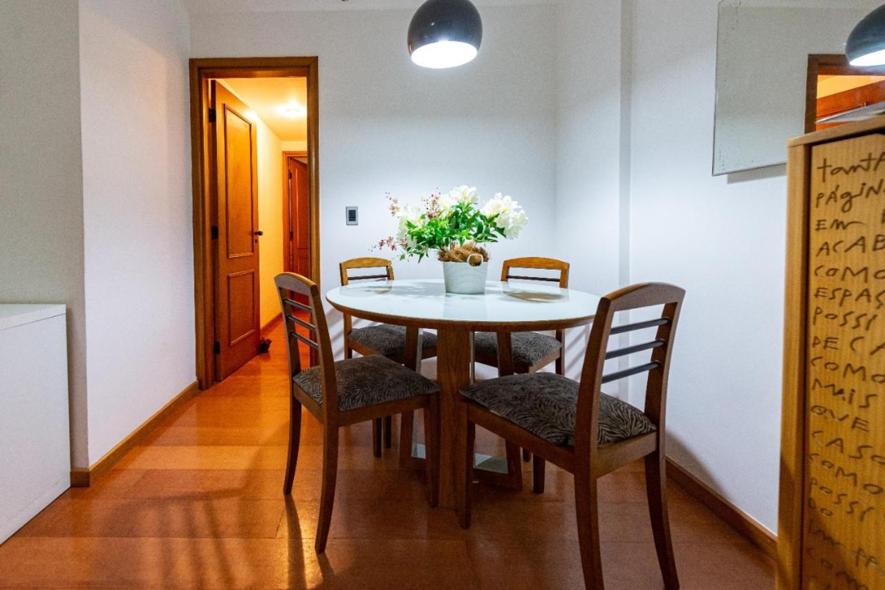 Elegant apt Ipanema by the Beach