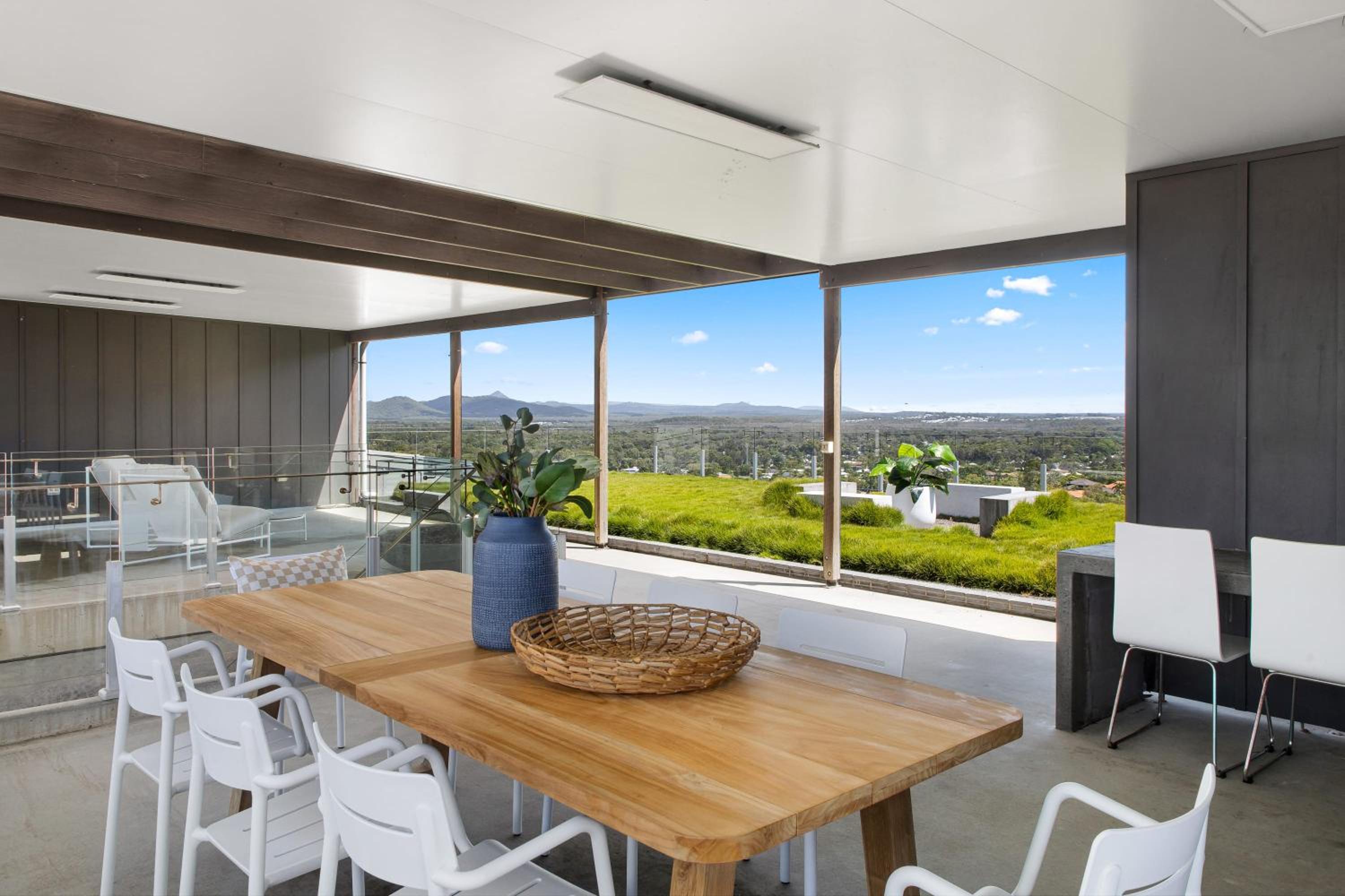 The Opal at Coolum - Mountain and Ocean Views