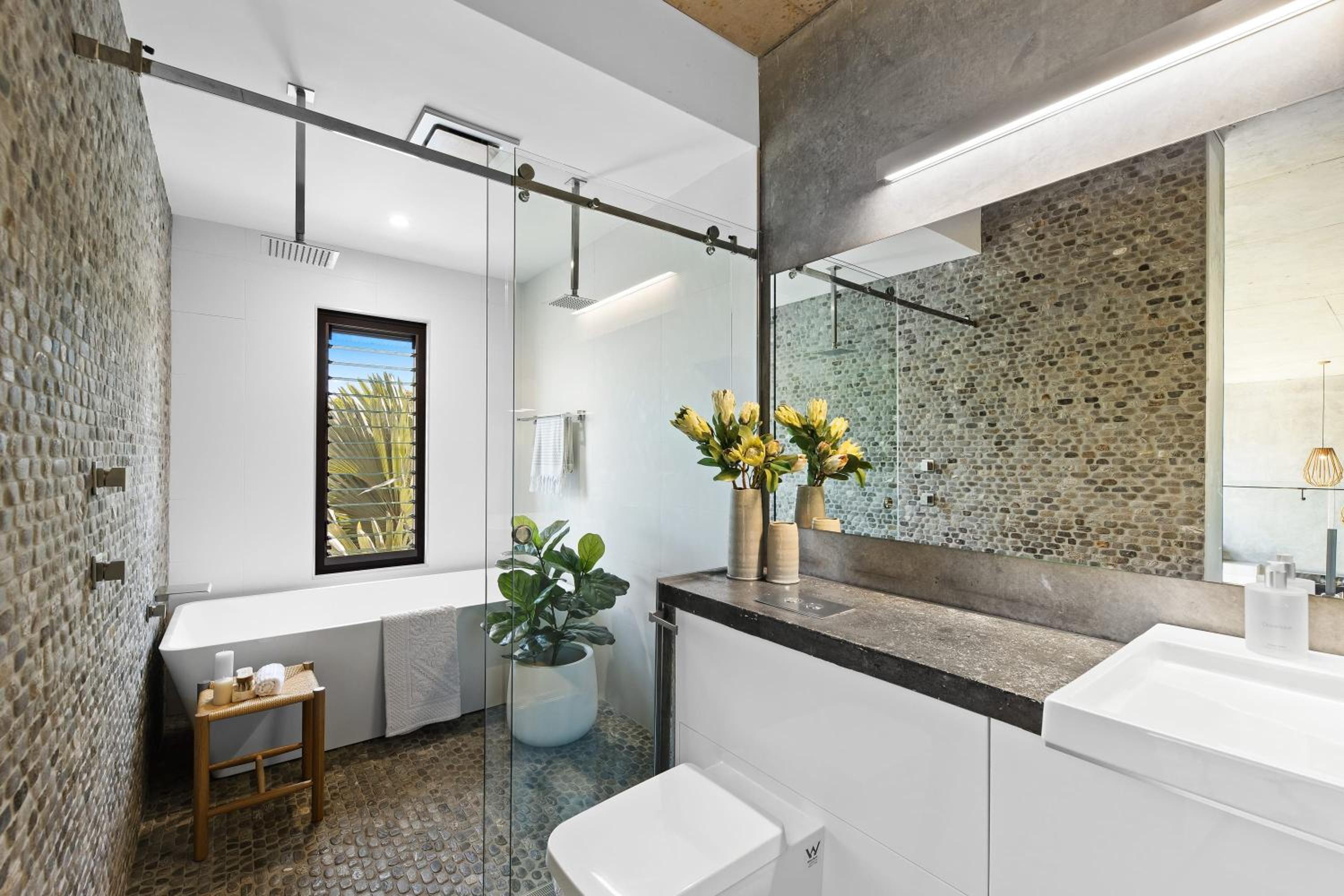 The Opal at Coolum - Mountain and Ocean Views