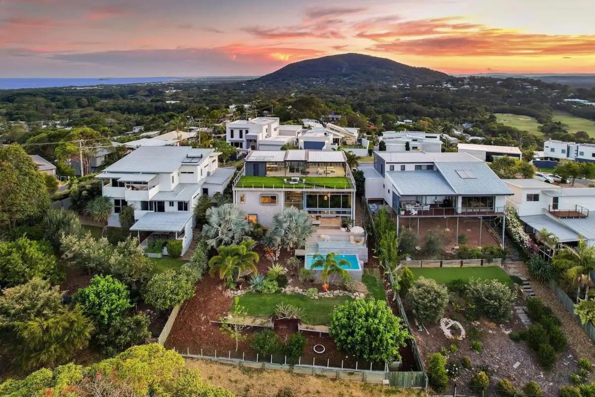 The Opal at Coolum - Mountain and Ocean Views