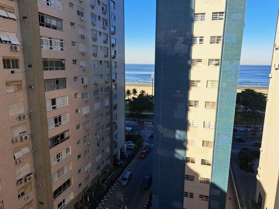 Estúdio na praia do Boqueirão em Santos SP